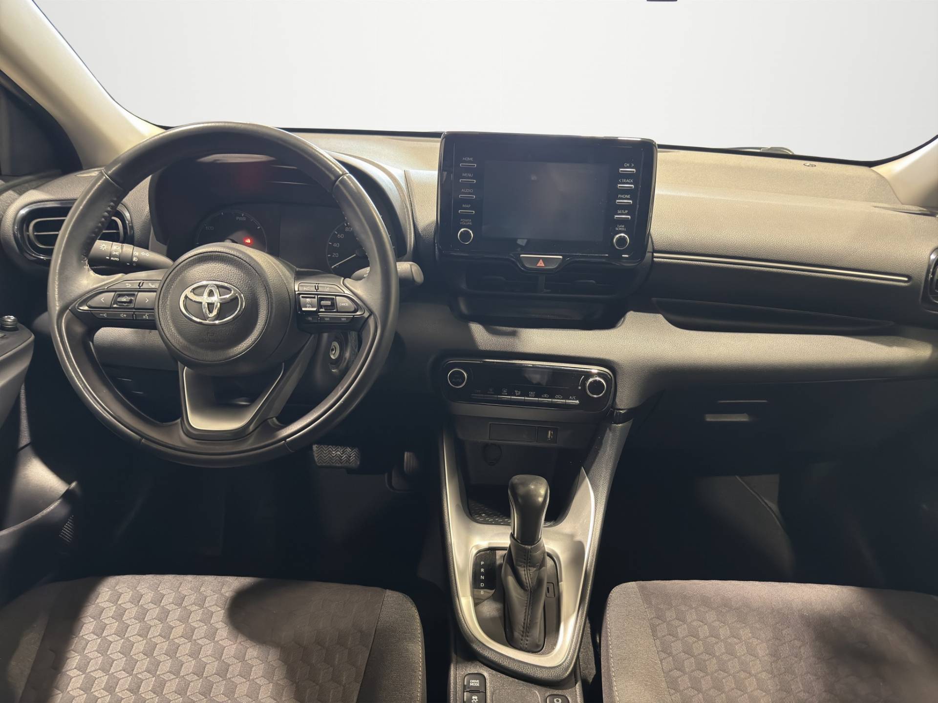 Auto Venduta - TOYOTA Yaris Yaris 1.5h Business usata in pronta consegna - Brandini