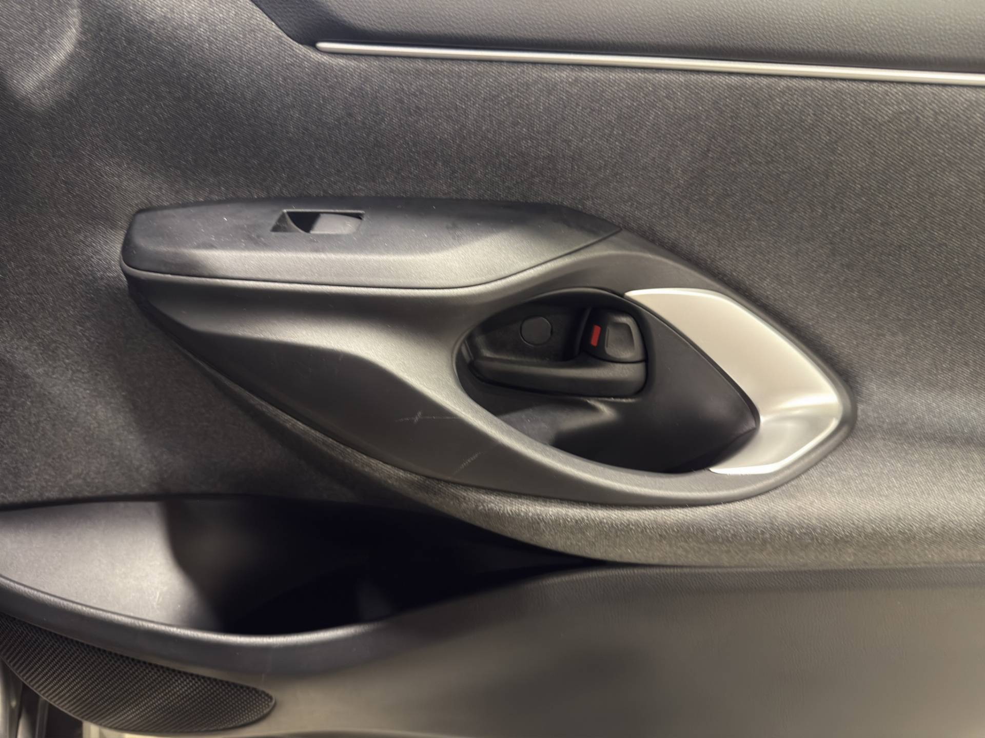 Auto Venduta - TOYOTA Yaris Yaris 1.5h Business usata in pronta consegna - Brandini