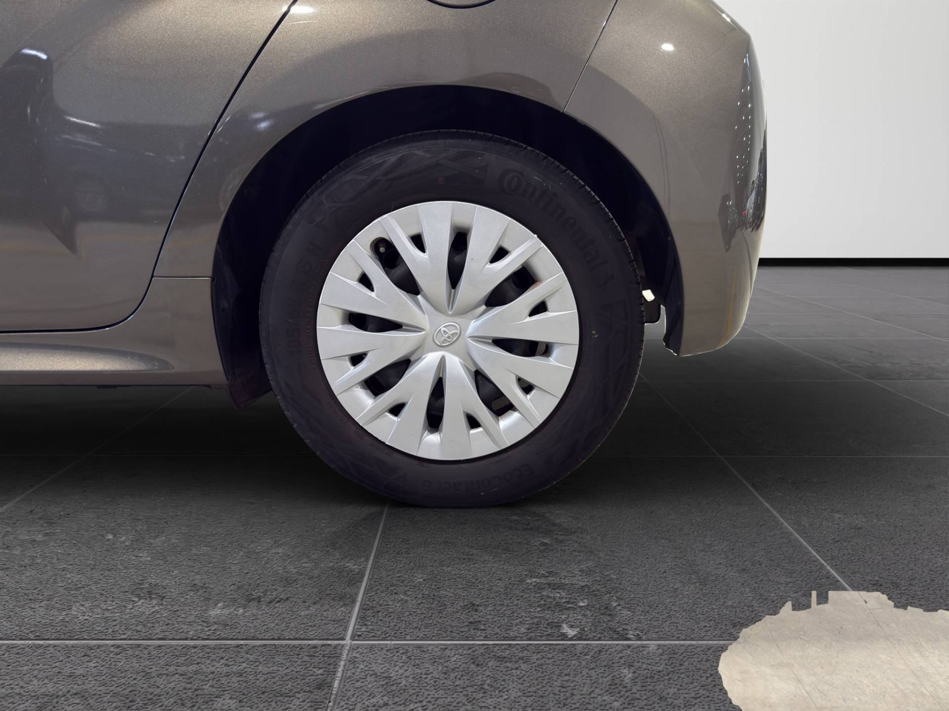 Auto Venduta - TOYOTA Yaris Yaris 1.5h Business usata in pronta consegna - Brandini