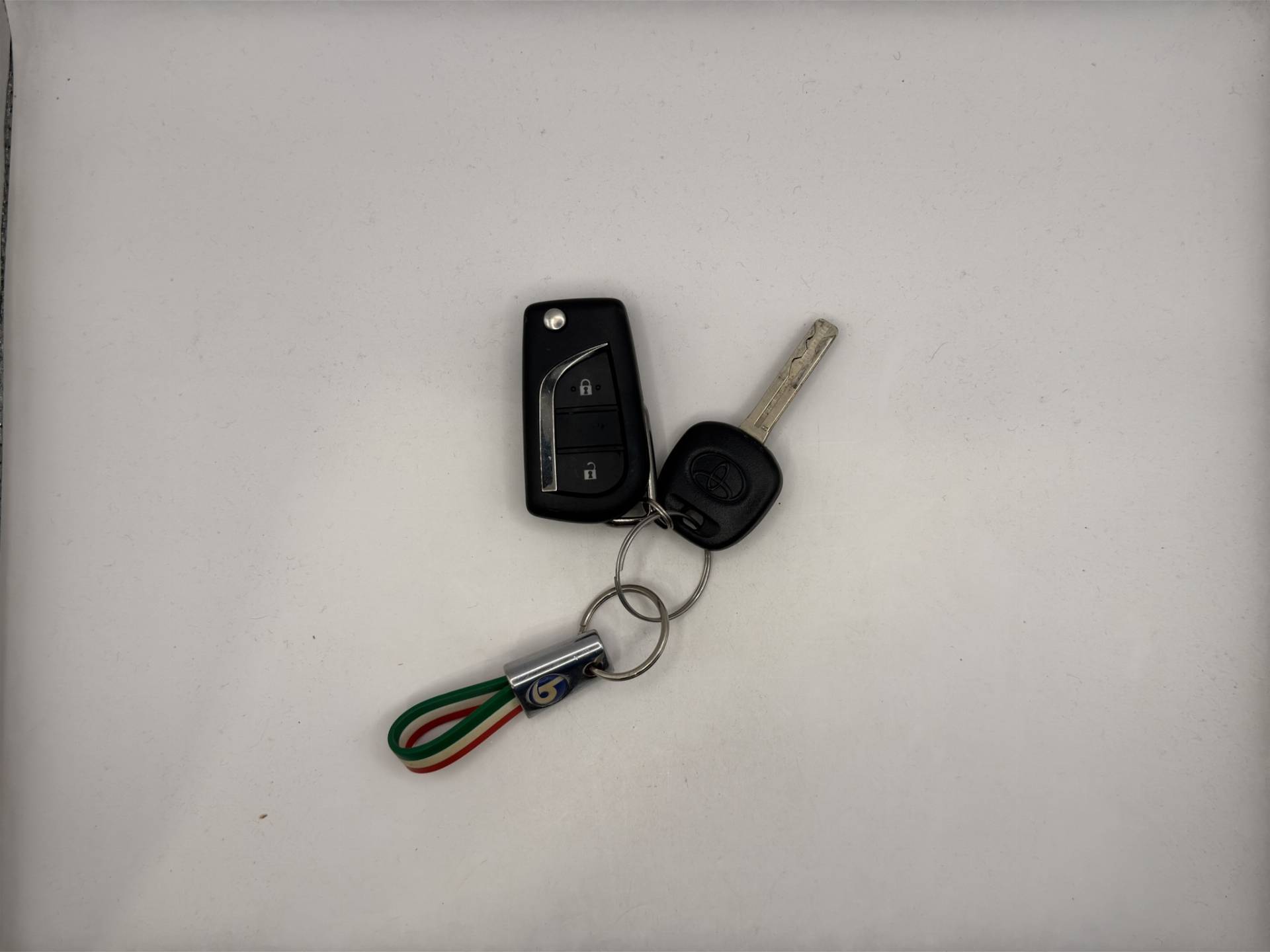 Auto Venduta - TOYOTA Yaris Yaris 1.5h Business usata in pronta consegna - Brandini