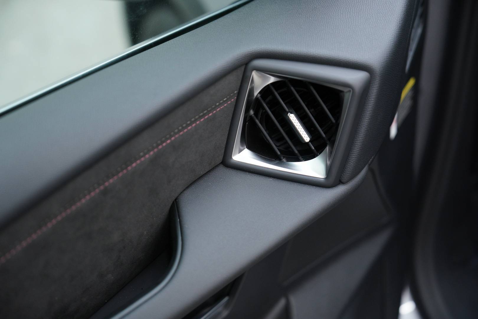 DS DS 3 DS3 1.2 hybrid Bastille Business 136cv auto usata in pronta consegna - Brandini