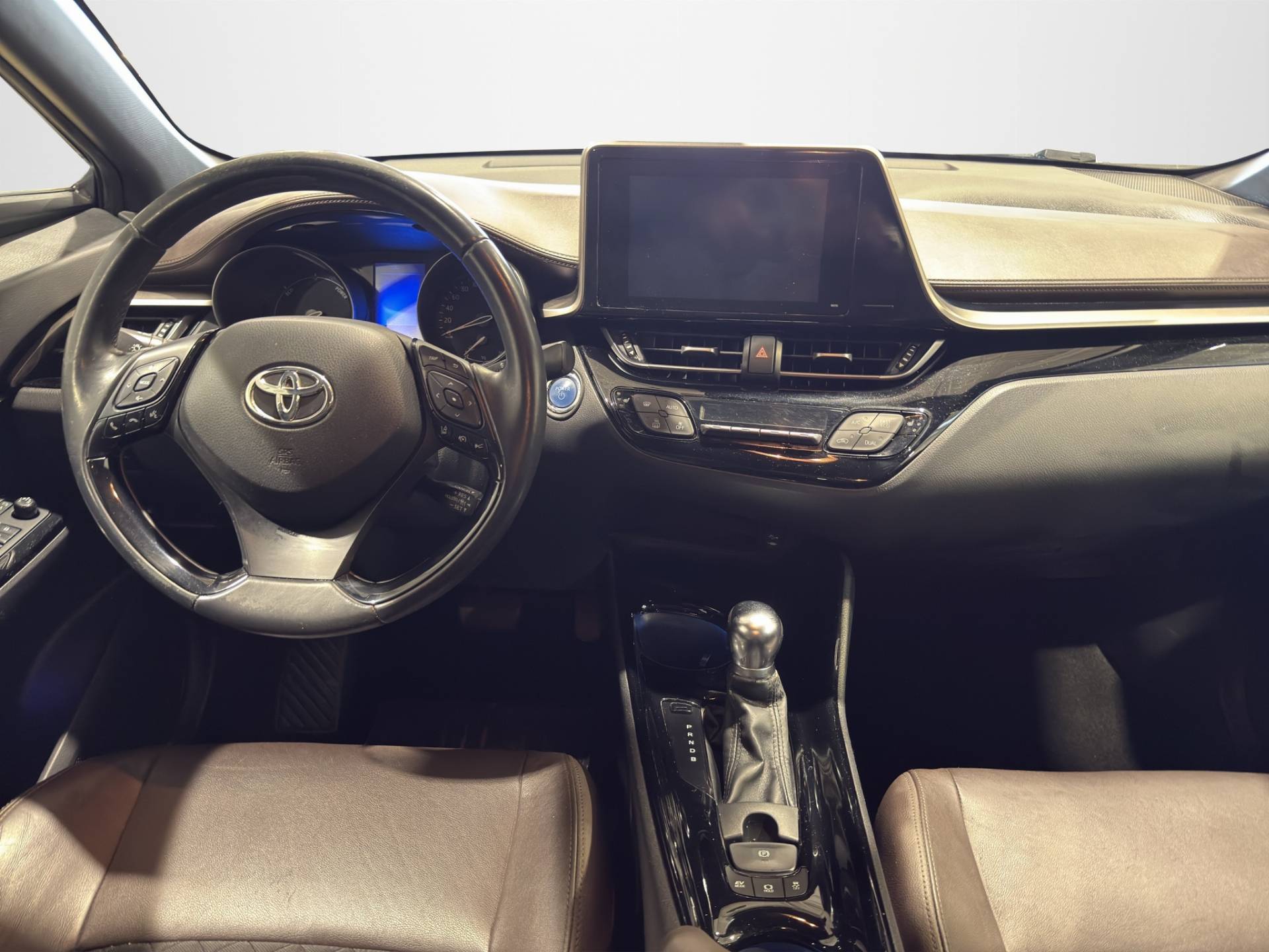 Auto Venduta - TOYOTA C-HR C-HR 1.8h Lounge 2wd e-cvt my18 usata in pronta consegna - Brandini