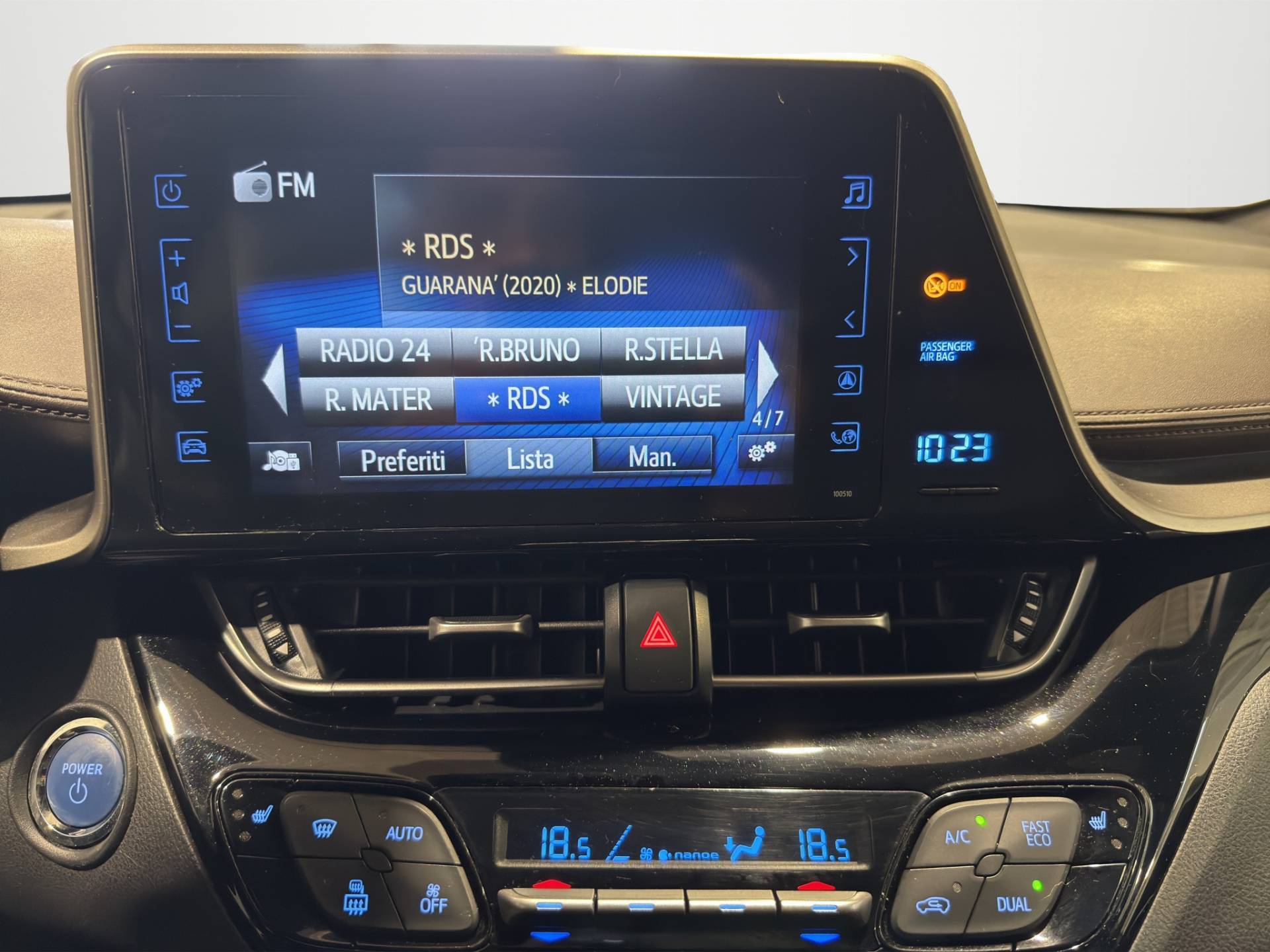 Auto Venduta - TOYOTA C-HR C-HR 1.8h Lounge 2wd e-cvt my18 usata in pronta consegna - Brandini