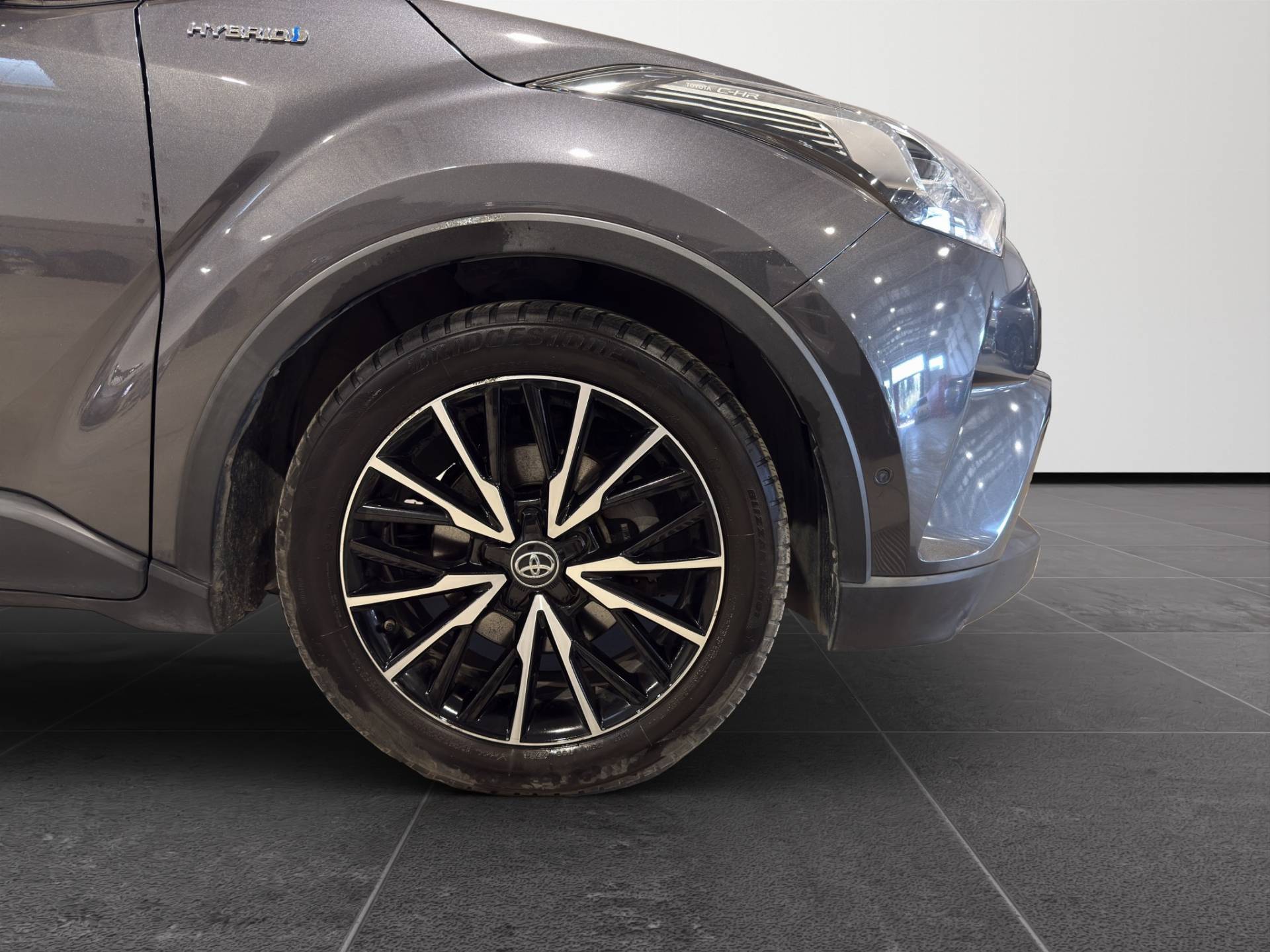 Auto Venduta - TOYOTA C-HR C-HR 1.8h Lounge 2wd e-cvt my18 usata in pronta consegna - Brandini