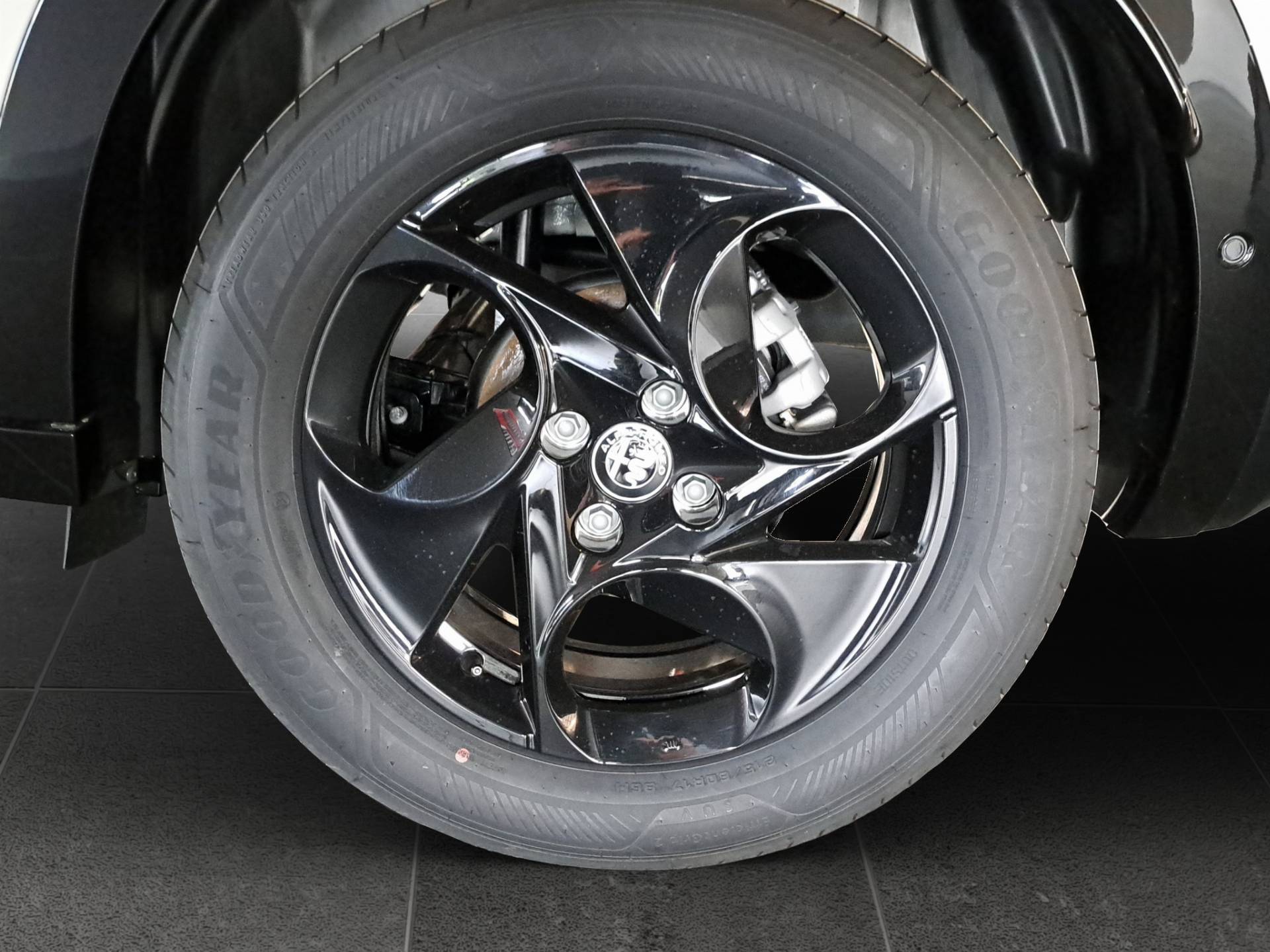 ALFA ROMEO Junior Junior 1.2 ibrida Ti 145cv edct6 usata in pronta consegna - Brandini