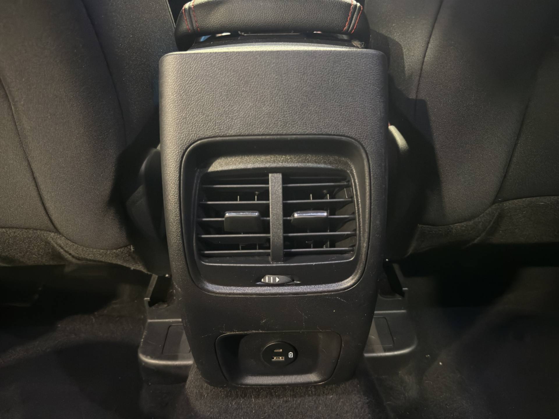FORD Kuga Kuga 1.5 ecoblue ST-Line 2wd 120cv usata in pronta consegna - Brandini