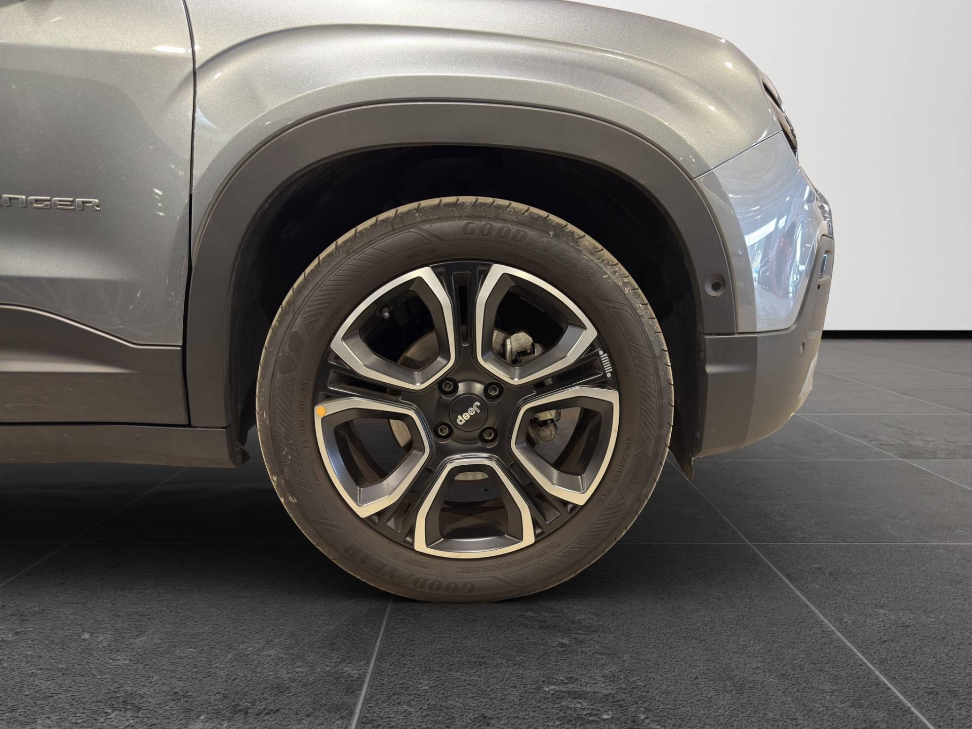 JEEP Avenger Avenger 1.2 turbo Summit fwd 100cv usata in pronta consegna - Brandini