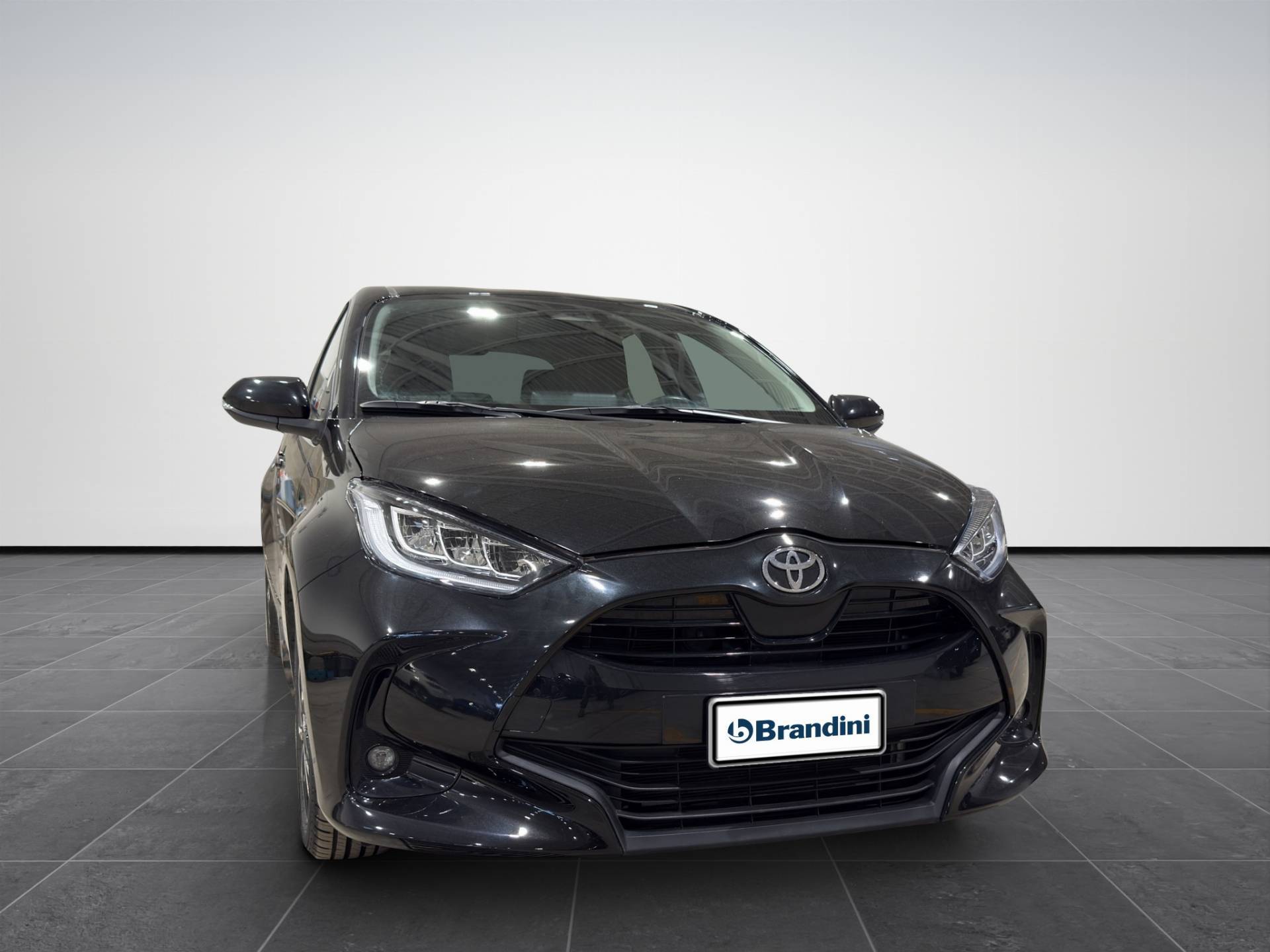 Auto Venduta - TOYOTA Yaris Yaris 1.5h Trend usata in pronta consegna - Brandini