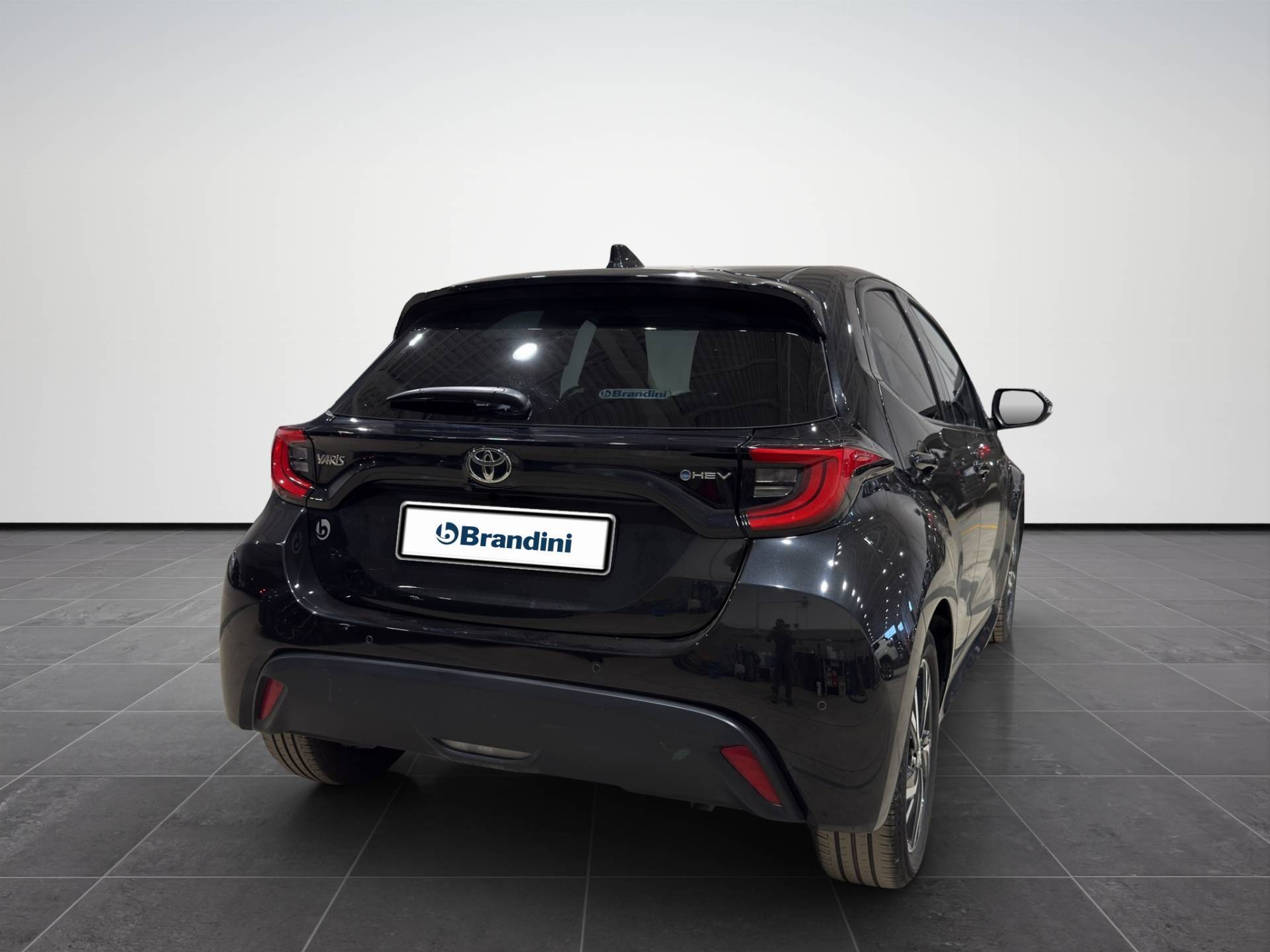 Auto Venduta - TOYOTA Yaris Yaris 1.5h Trend usata in pronta consegna - Brandini