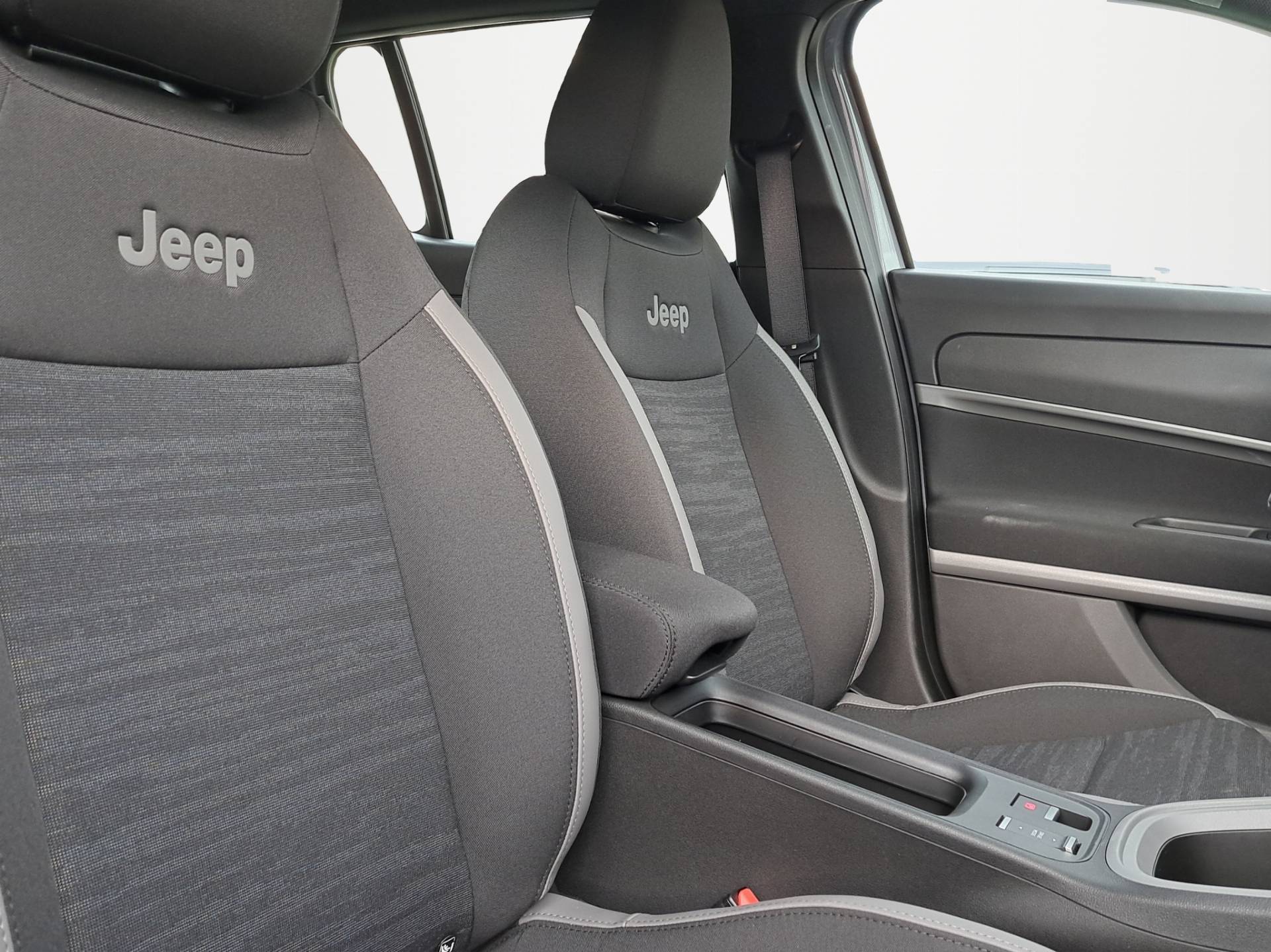 Auto Venduta - JEEP Avenger Avenger 1.2 turbo e-hybrid Longitude fwd 100cv edct6 usata in pronta consegna - Brandini
