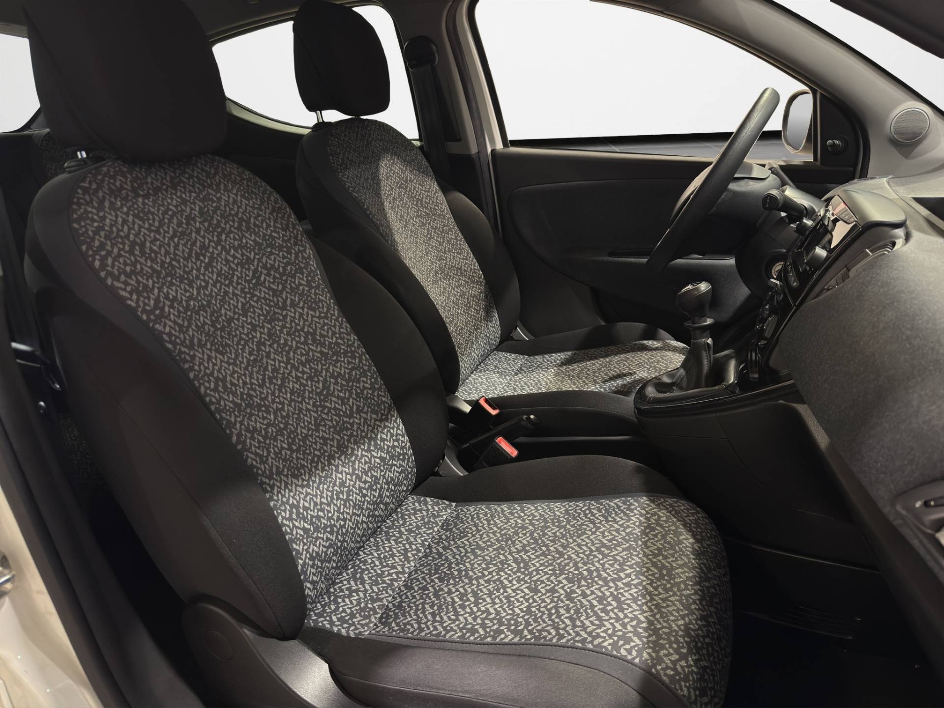 Auto Venduta - LANCIA Ypsilon Ypsilon 1.2 Elefantino Blu s&s 69cv my19 usata in pronta consegna - Brandini