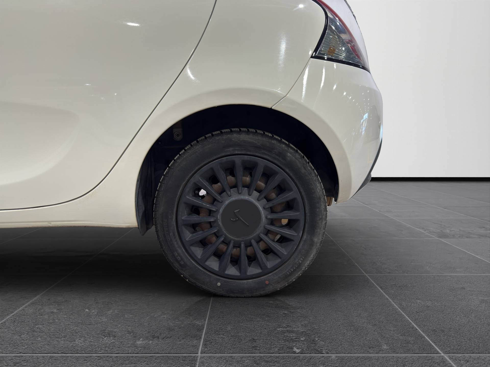 Auto Venduta - LANCIA Ypsilon Ypsilon 1.2 Elefantino Blu s&s 69cv my19 usata in pronta consegna - Brandini