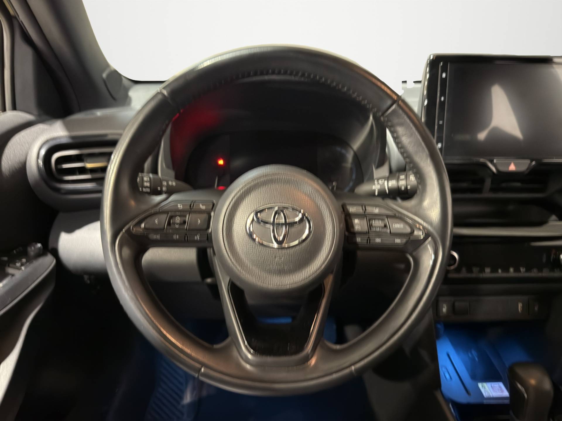 TOYOTA Yaris Cross Yaris Cross 1.5h Trend fwd 116cv e-cvt usata in pronta consegna - Brandini