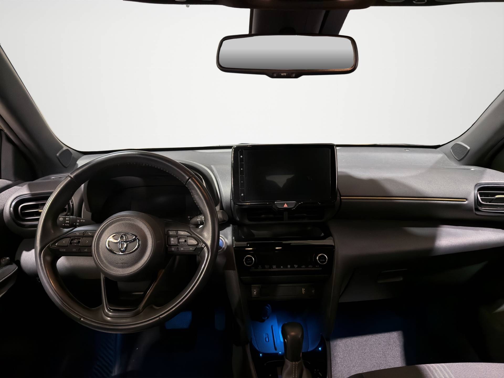 TOYOTA Yaris Cross Yaris Cross 1.5h Trend fwd 116cv e-cvt usata in pronta consegna - Brandini