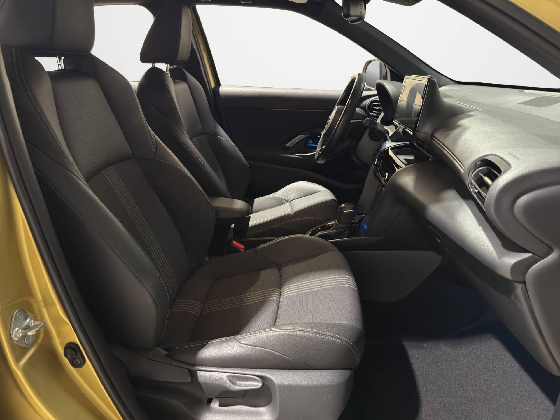 TOYOTA Yaris Cross Yaris Cross 1.5h Trend fwd 116cv e-cvt usata in pronta consegna - Brandini