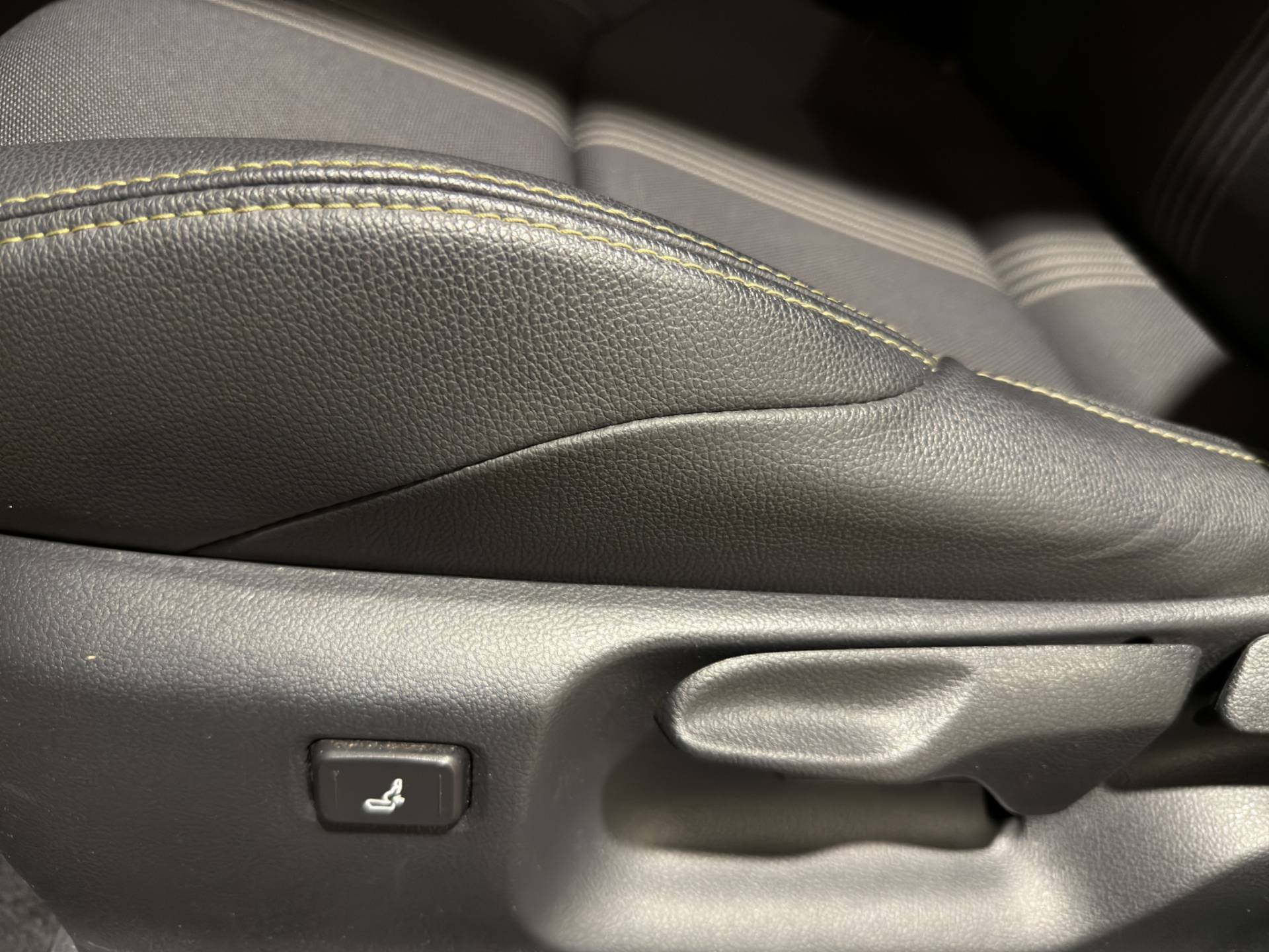 TOYOTA Yaris Cross Yaris Cross 1.5h Trend fwd 116cv e-cvt usata in pronta consegna - Brandini