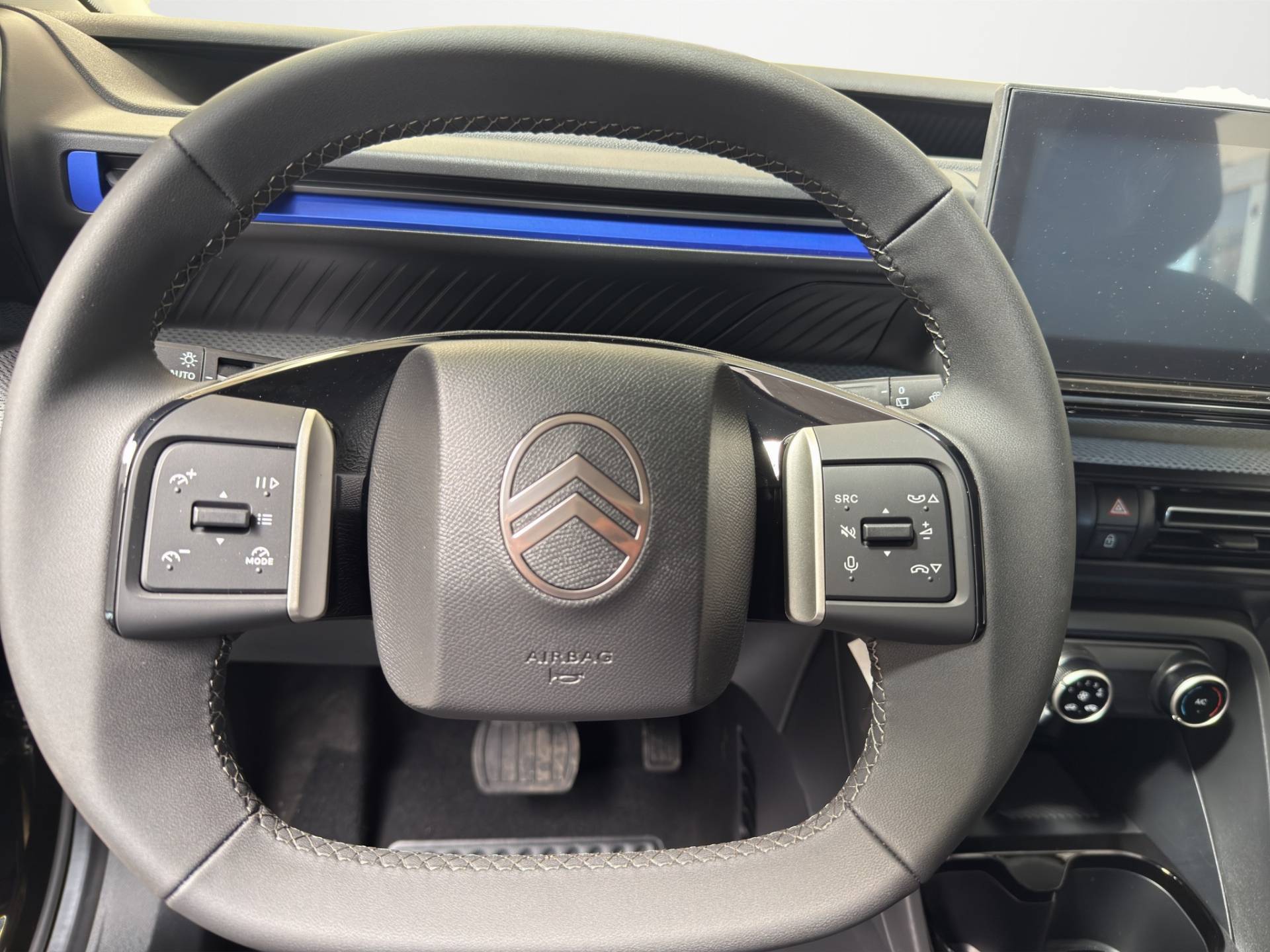Auto Venduta - CITROEN C3 C3 1.2 hybrid Plus 100cv e-dct usata in pronta consegna - Brandini