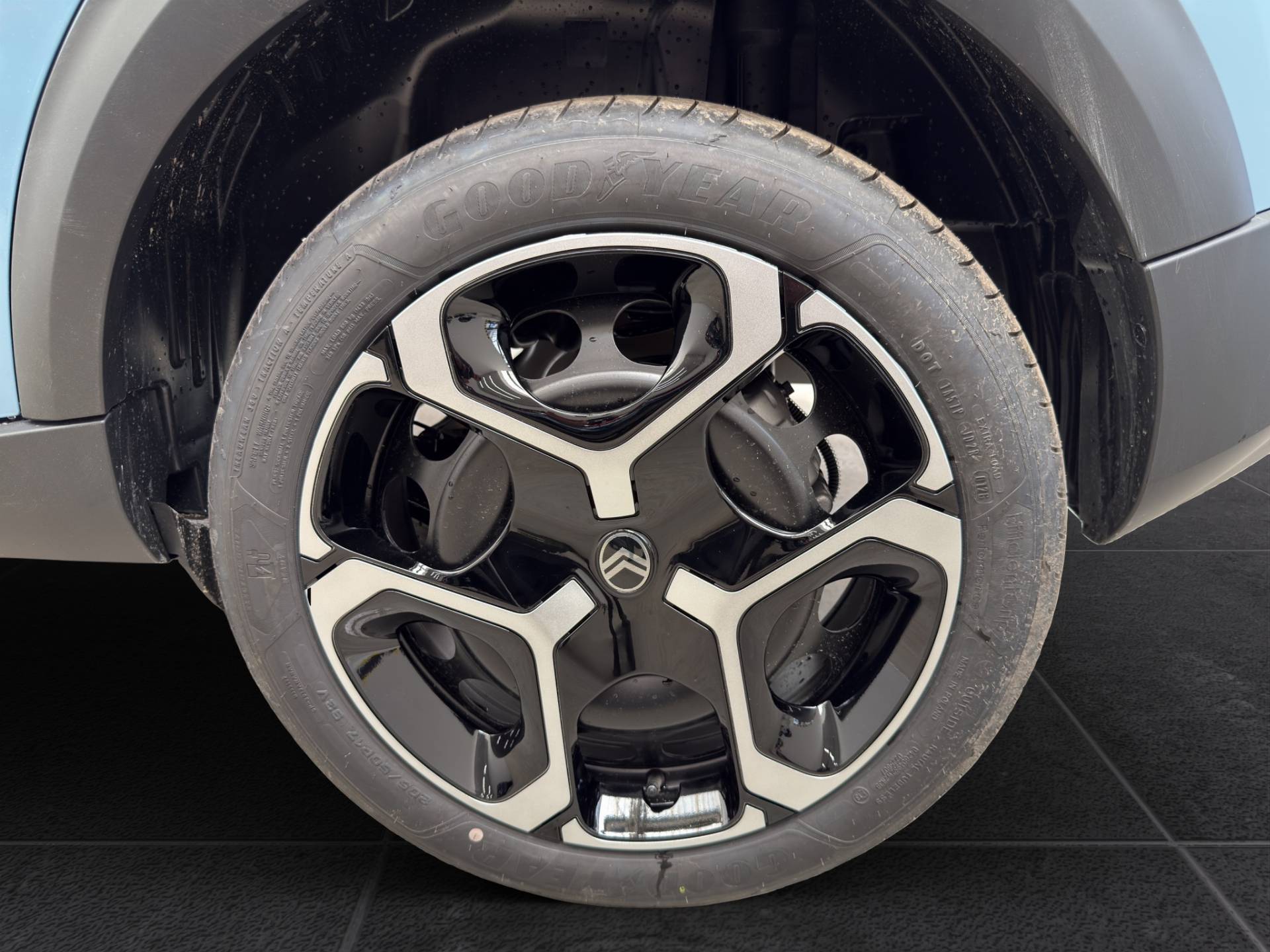 Auto Venduta - CITROEN C3 C3 1.2 hybrid Plus 100cv e-dct usata in pronta consegna - Brandini