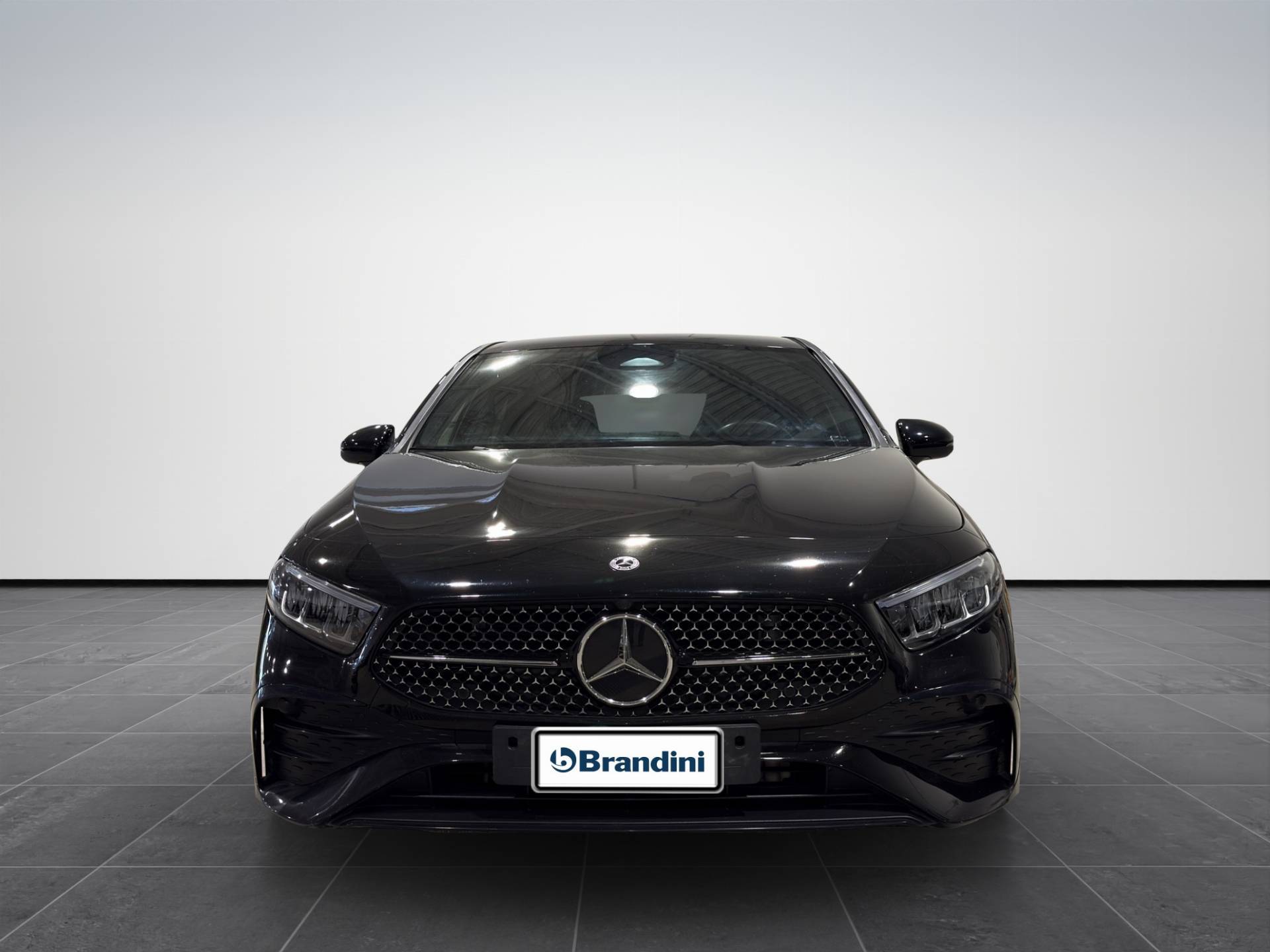 MERCEDES Classe A A 180 d Premium Plus AMG Line auto usata in pronta consegna - Brandini