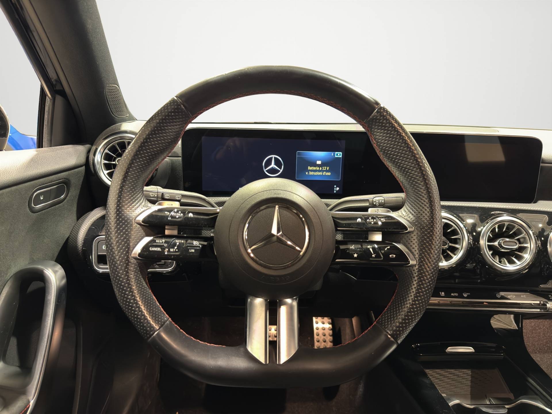 MERCEDES Classe A A 180 d Premium Plus AMG Line auto usata in pronta consegna - Brandini