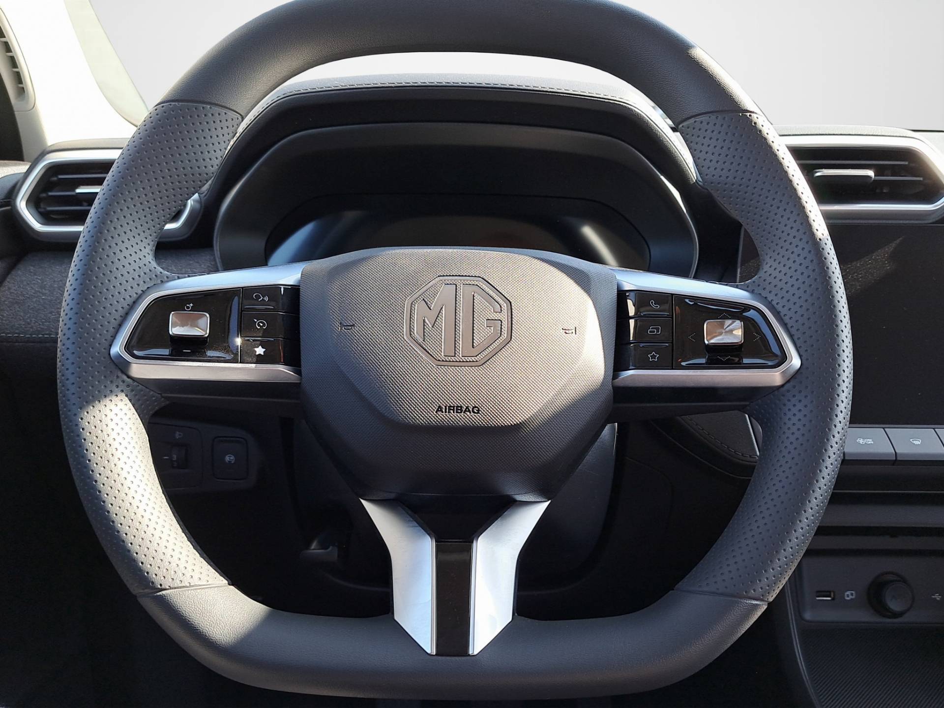 Auto Venduta - MG ZS New ZS ICE 1.5l MT STD usata in pronta consegna - Brandini