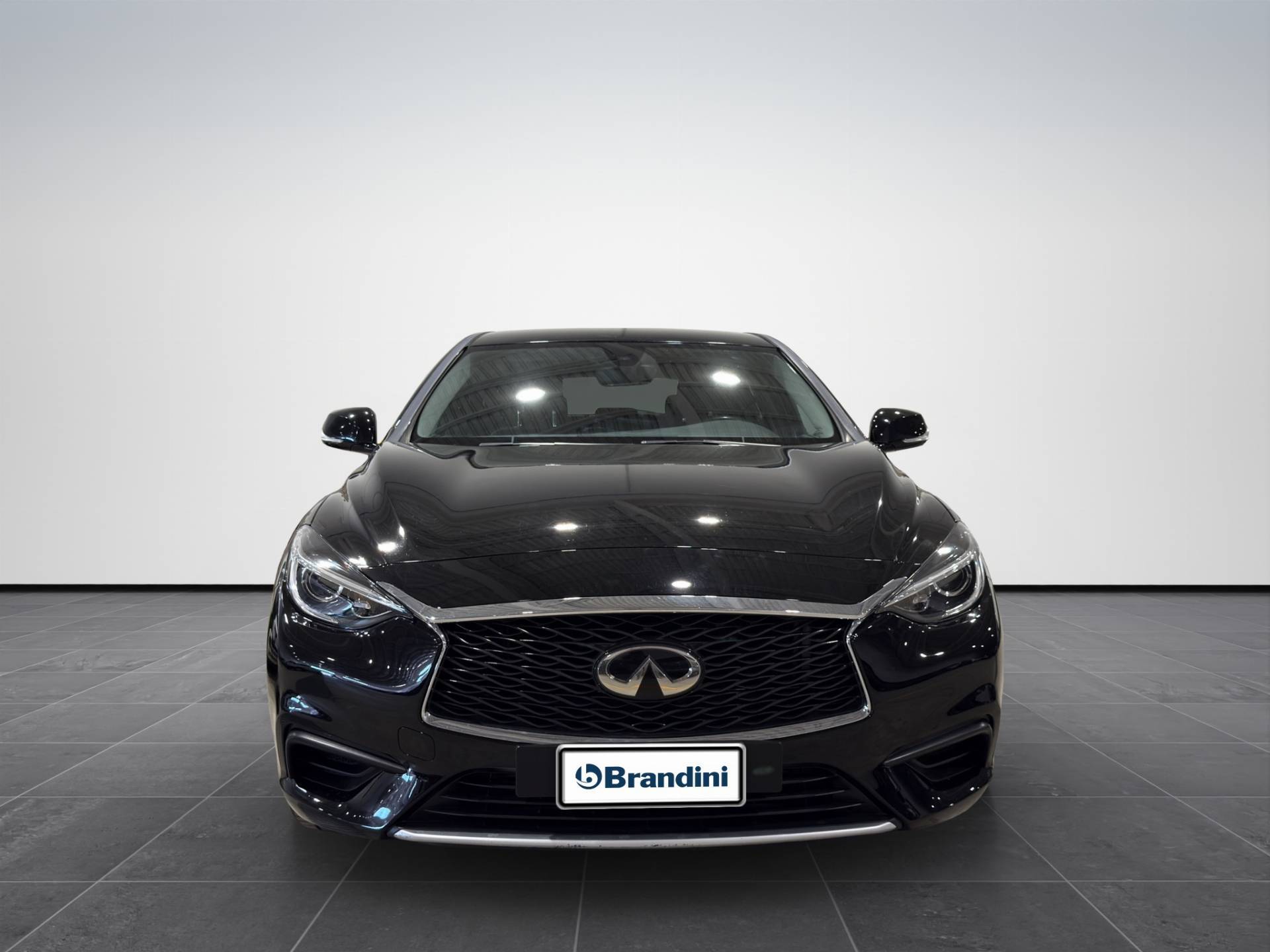 INFINITI Q30 Q30 1.5d Premium 109cv usata in pronta consegna - Brandini