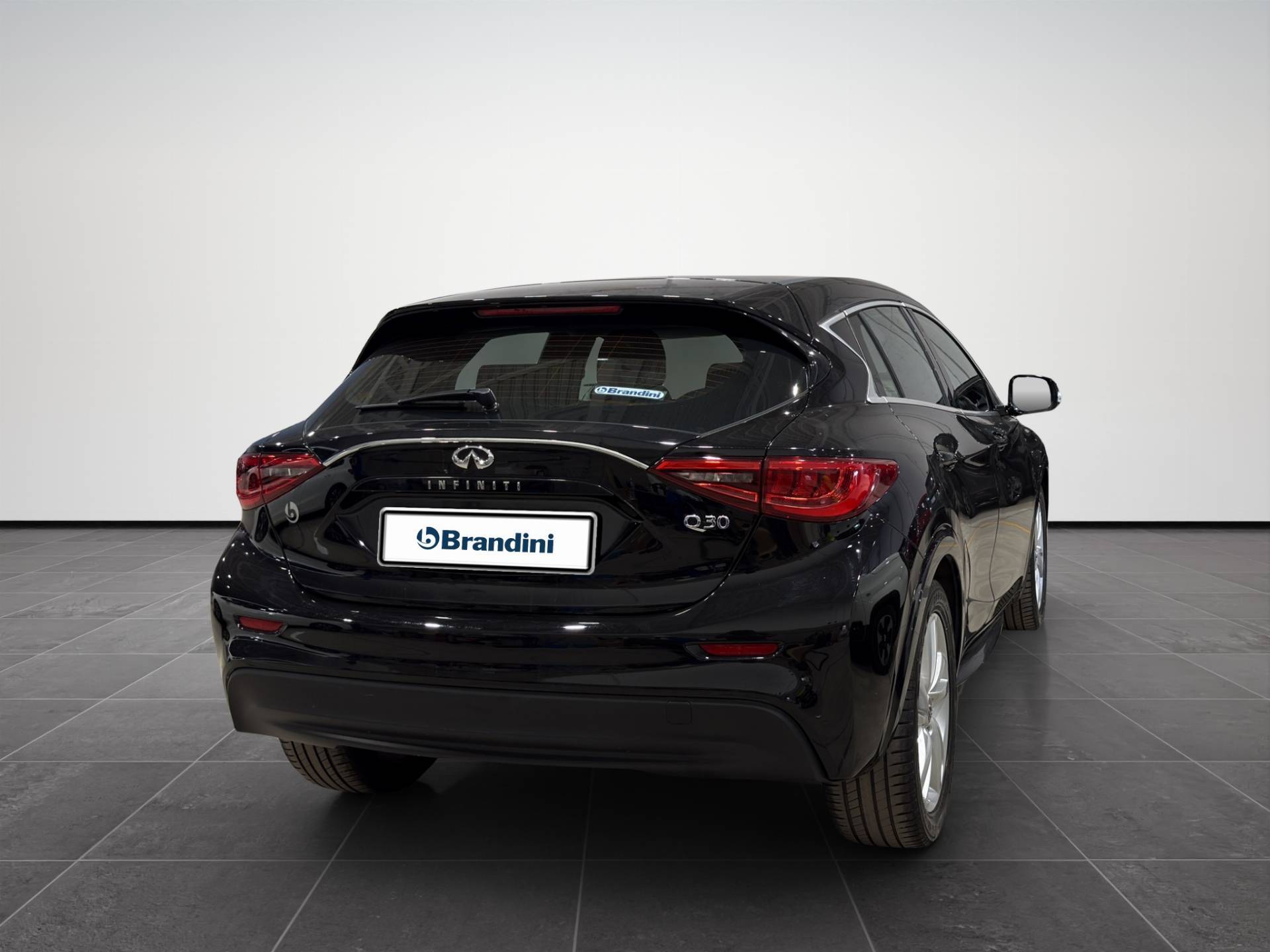 INFINITI Q30 Q30 1.5d Premium 109cv usata in pronta consegna - Brandini