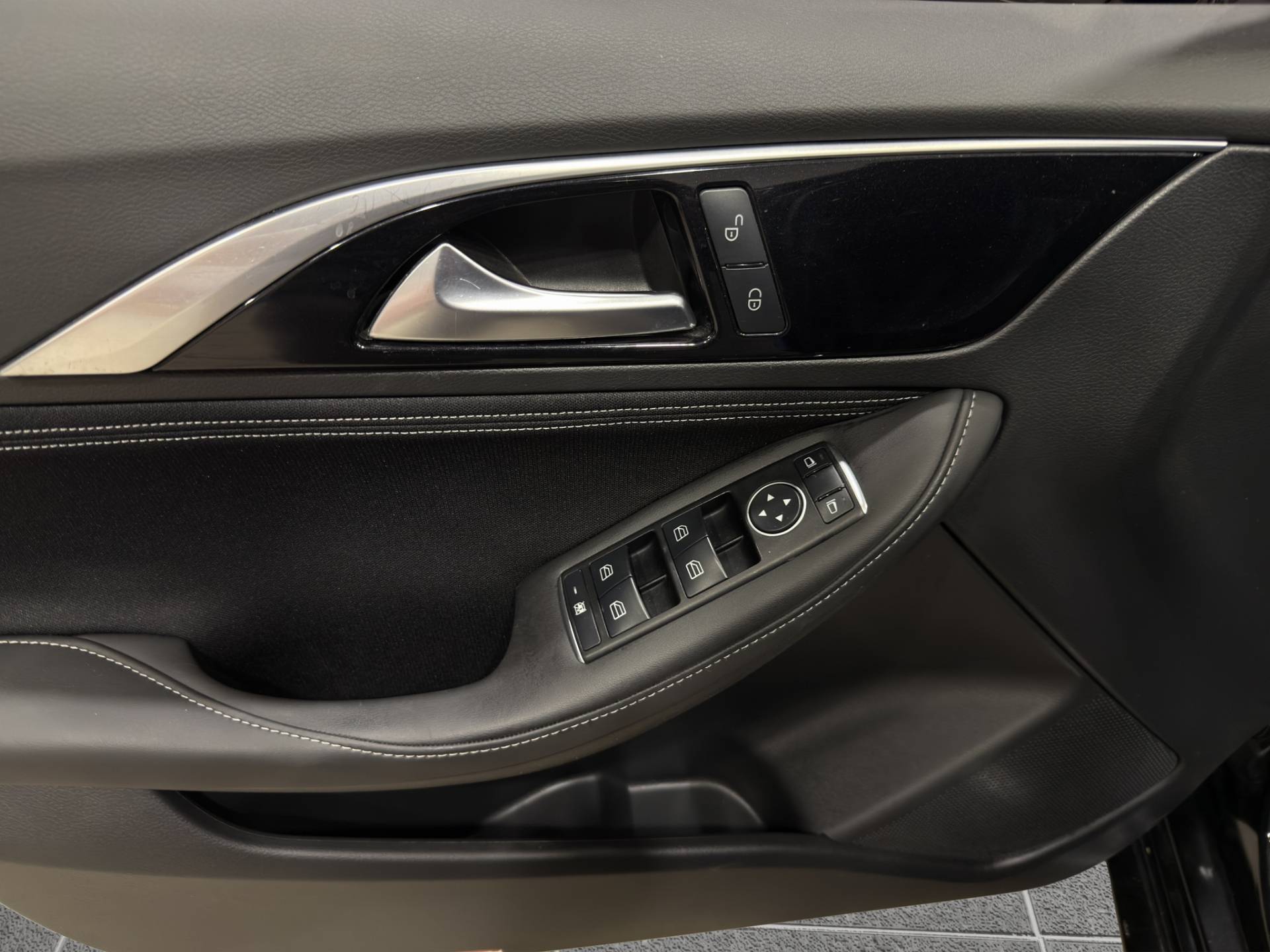 INFINITI Q30 Q30 1.5d Premium 109cv usata in pronta consegna - Brandini