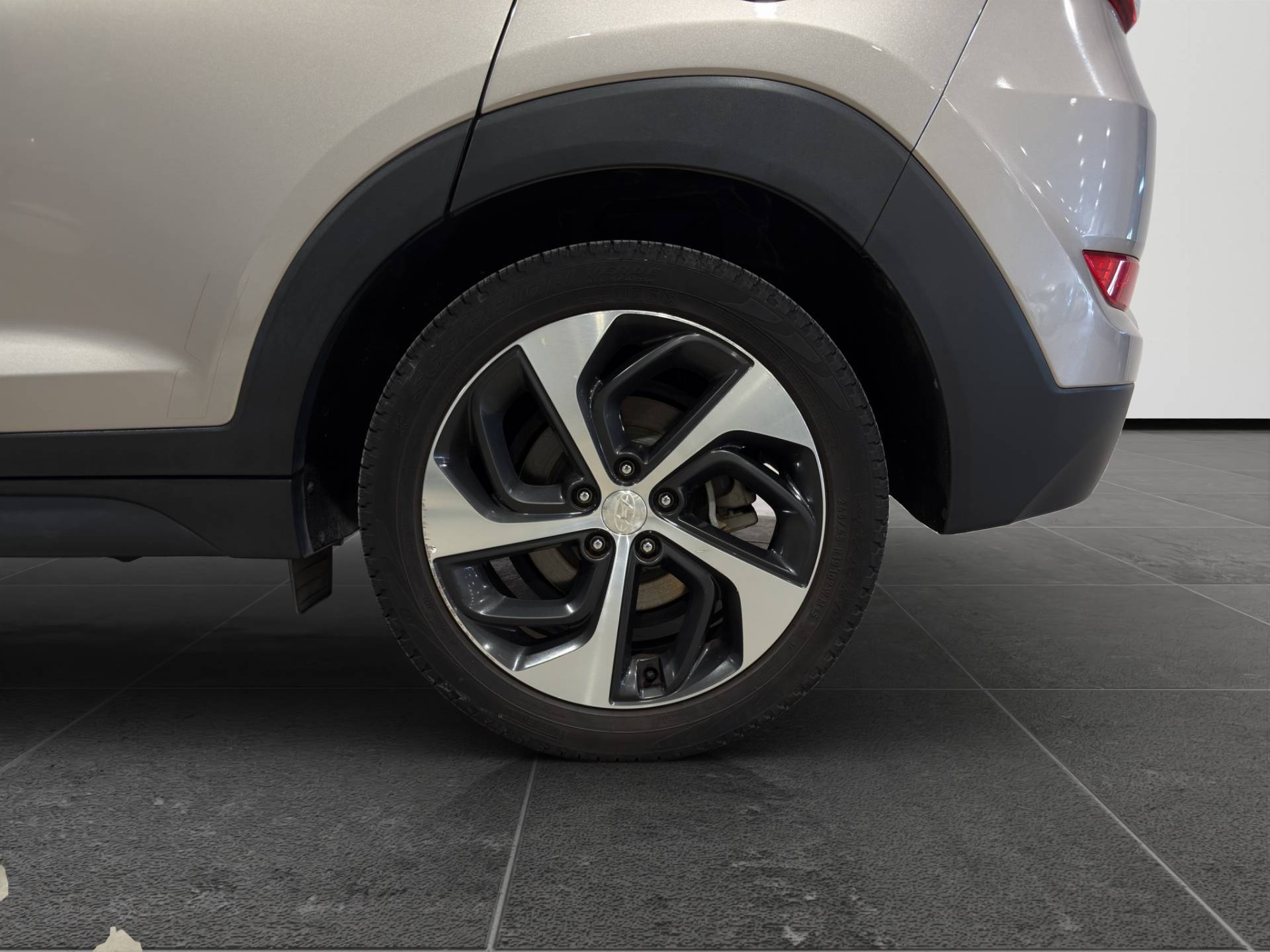 HYUNDAI Tucson Tucson 1.7 crdi Xpossible 2wd 141cv dct usata in pronta consegna - Brandini