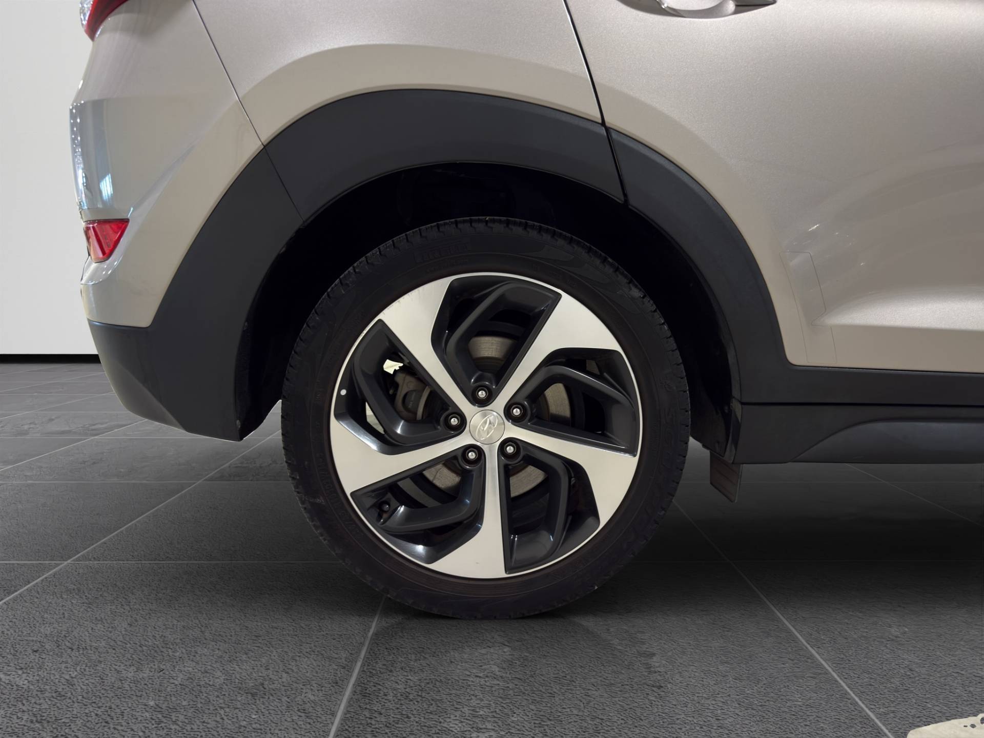 HYUNDAI Tucson Tucson 1.7 crdi Xpossible 2wd 141cv dct usata in pronta consegna - Brandini