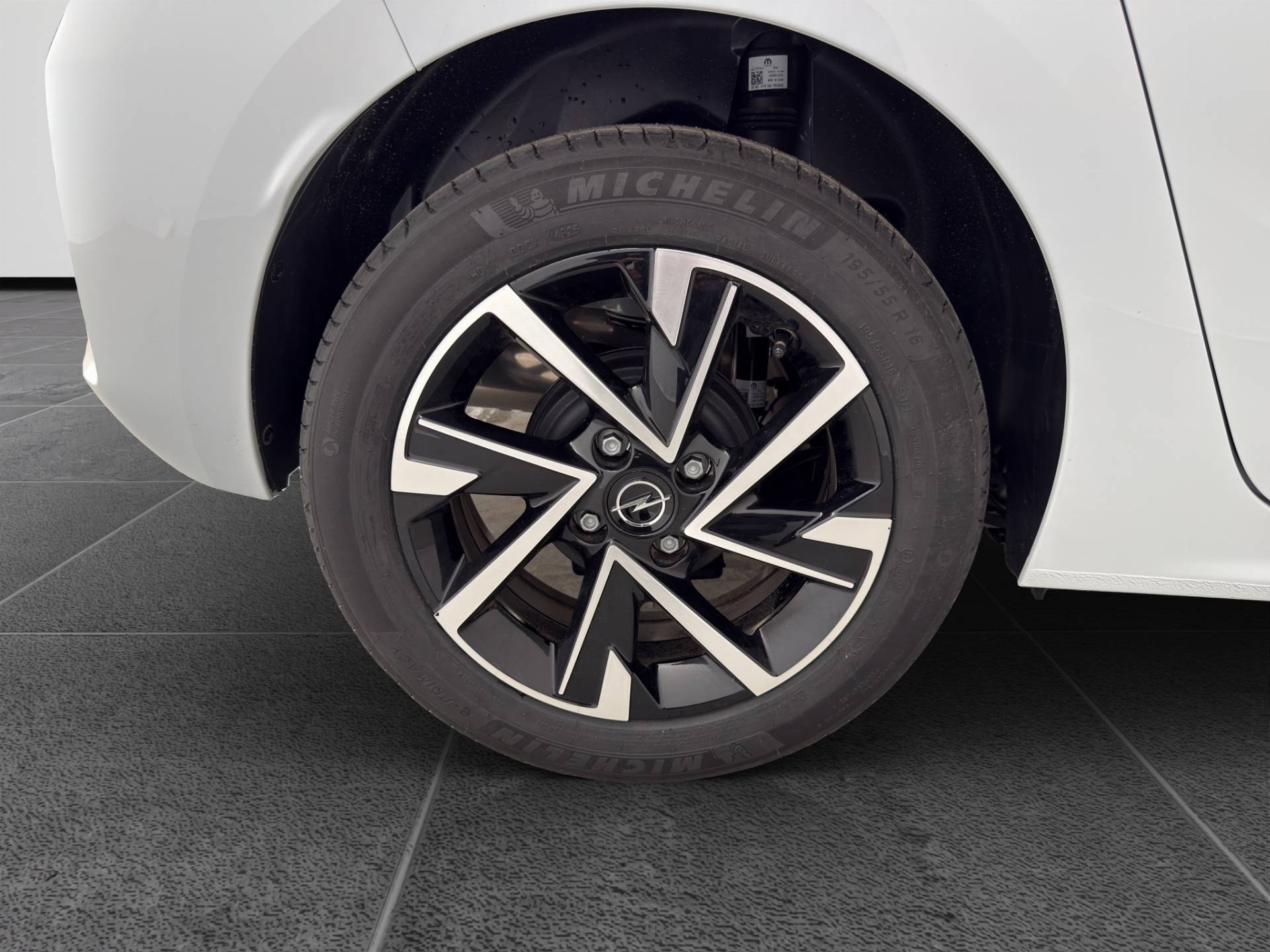 OPEL Corsa Corsa 1.2 GS s&s 100cv usata in pronta consegna - Brandini