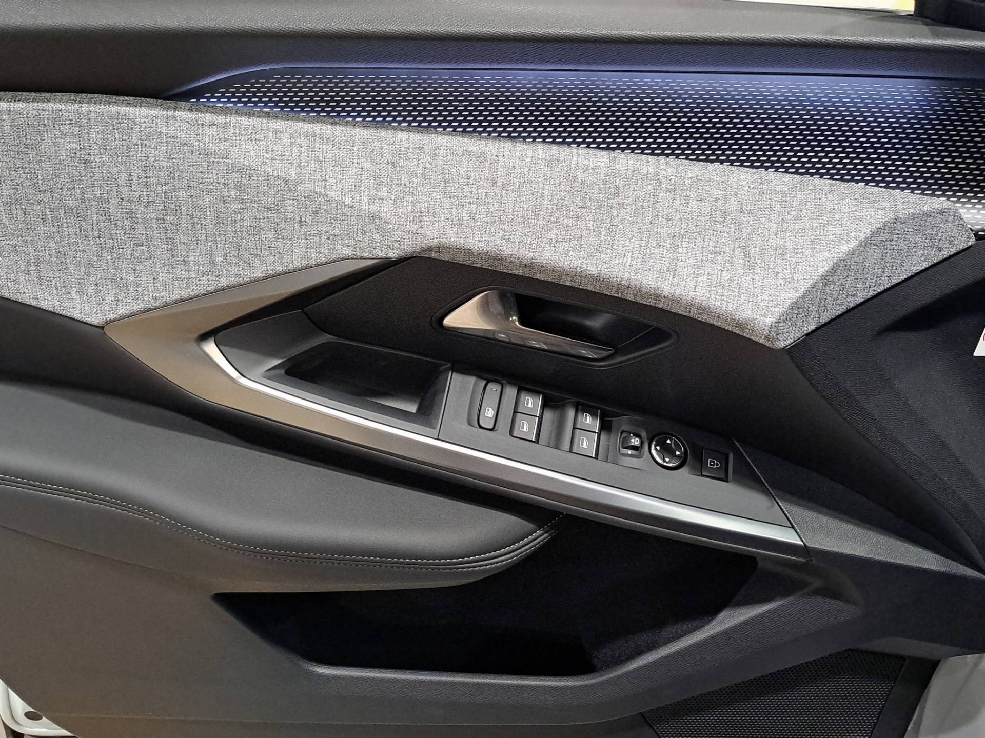 PEUGEOT 3008 3008 1.2 hybrid GT 136cv e-dcs6 usata in pronta consegna - Brandini