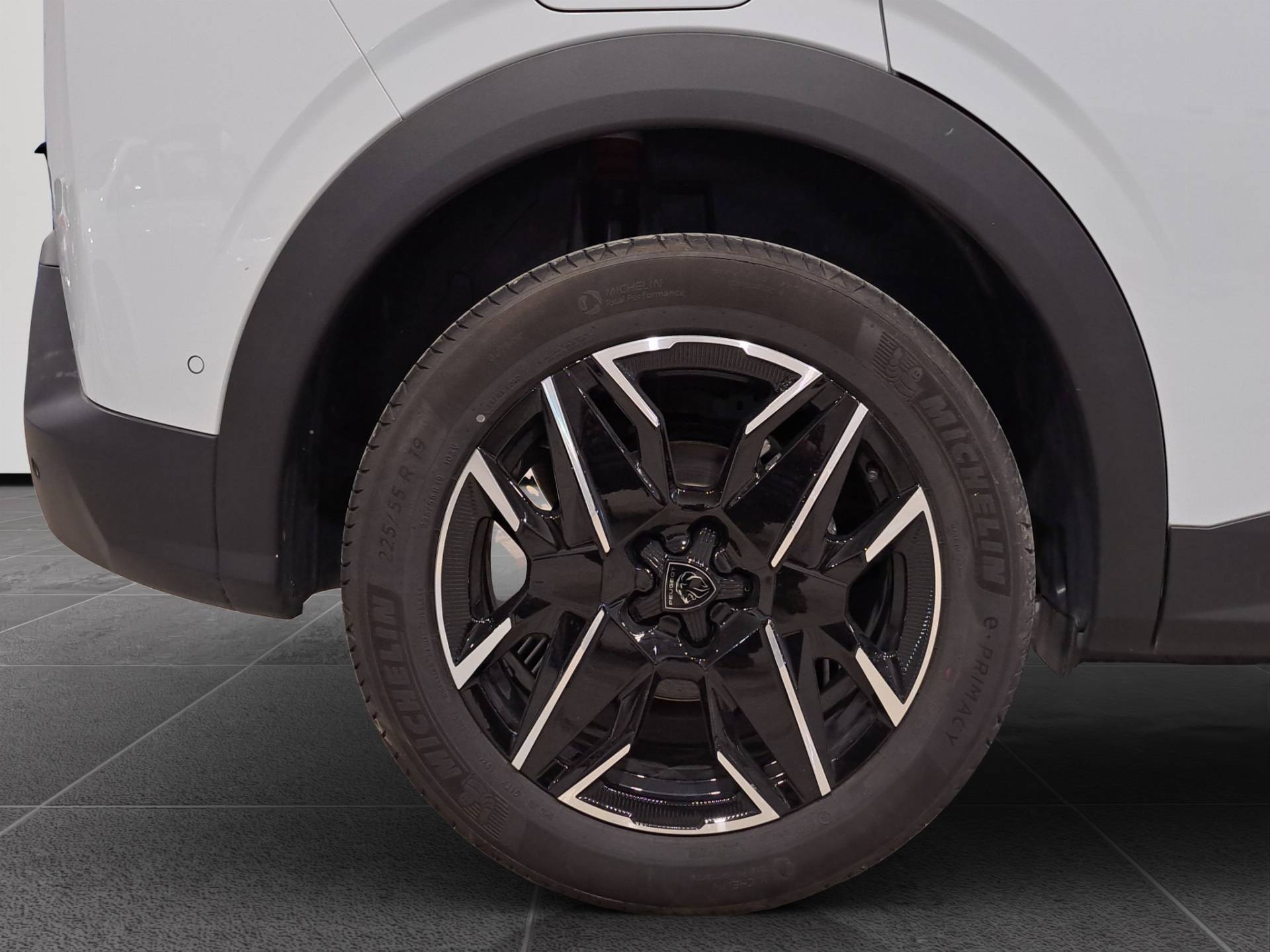PEUGEOT 3008 3008 1.2 hybrid GT 136cv e-dcs6 usata in pronta consegna - Brandini