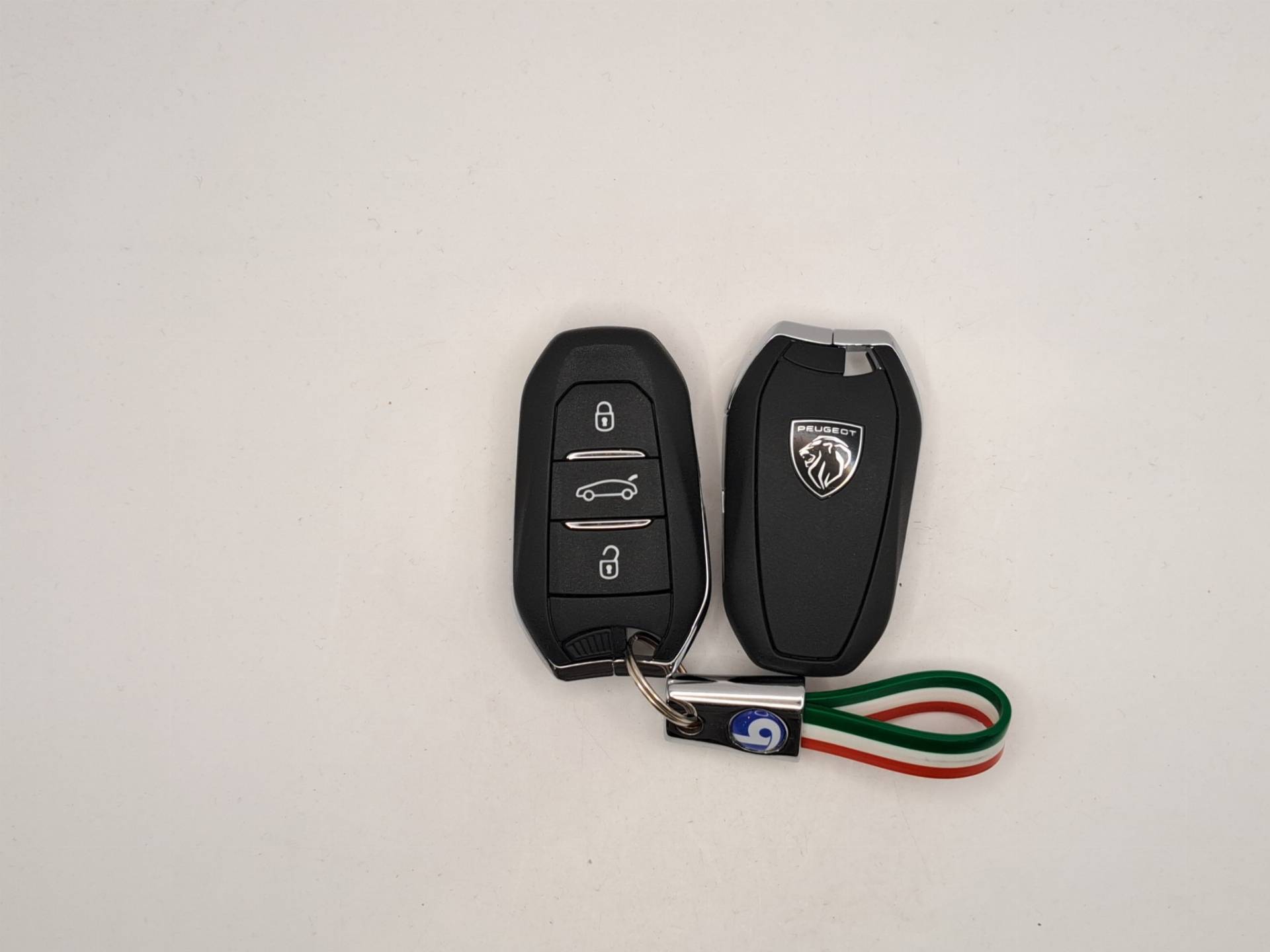 PEUGEOT 3008 3008 1.2 hybrid GT 136cv e-dcs6 usata in pronta consegna - Brandini