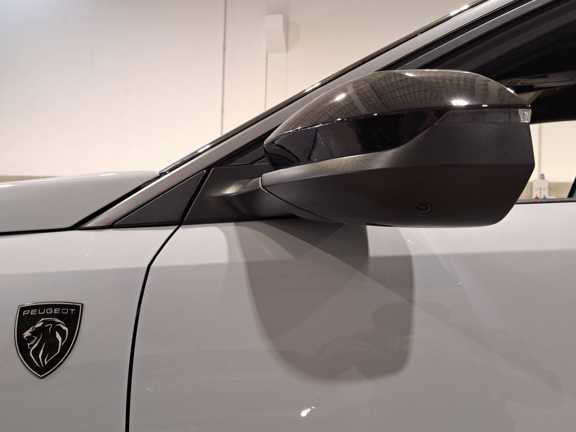 PEUGEOT 3008 3008 1.2 hybrid GT 136cv e-dcs6 usata in pronta consegna - Brandini