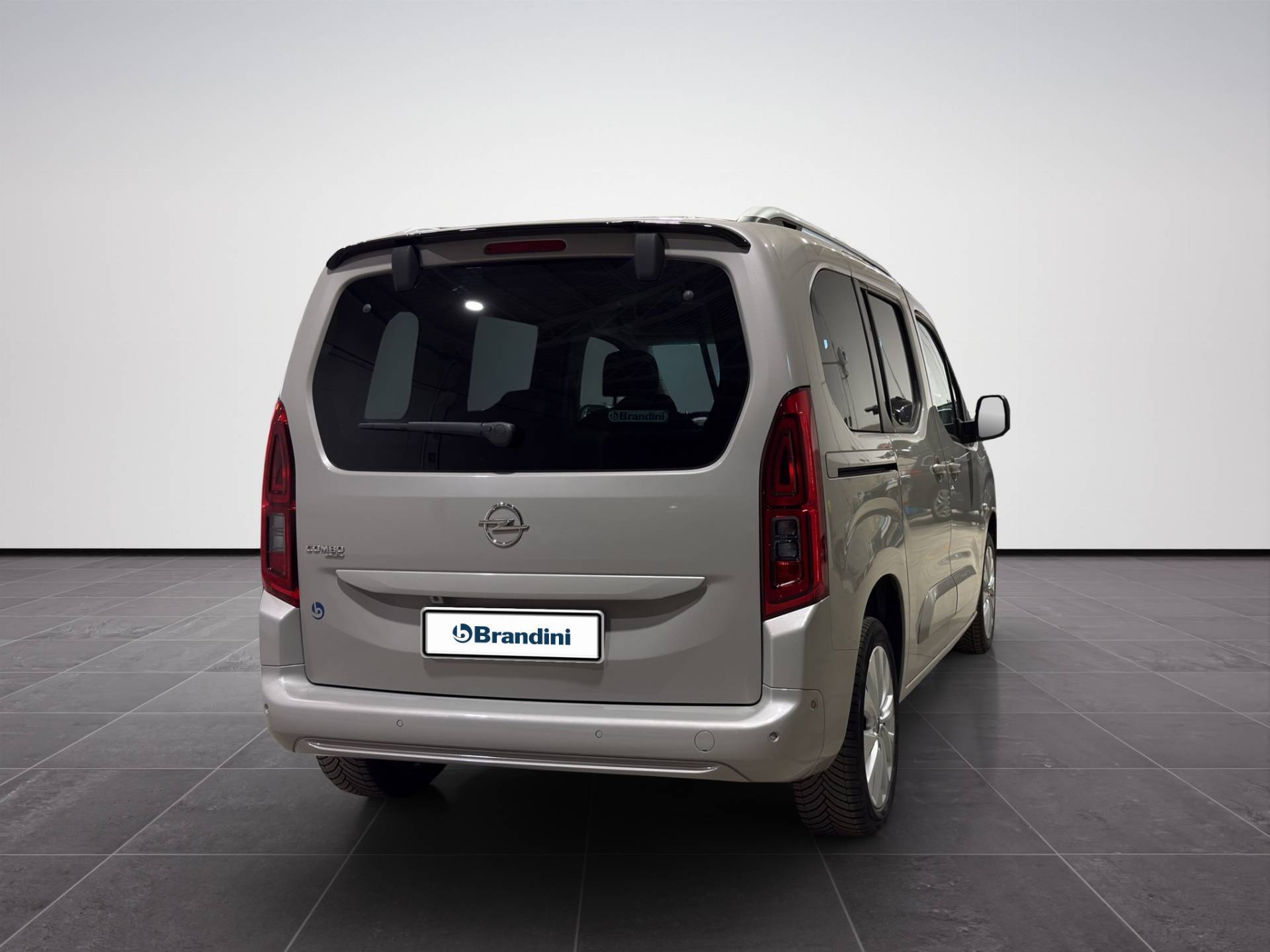 OPEL Combo Cargo Combo Life 1.5 d 100 CV S&S Elegance Plus usata in pronta consegna - Brandini