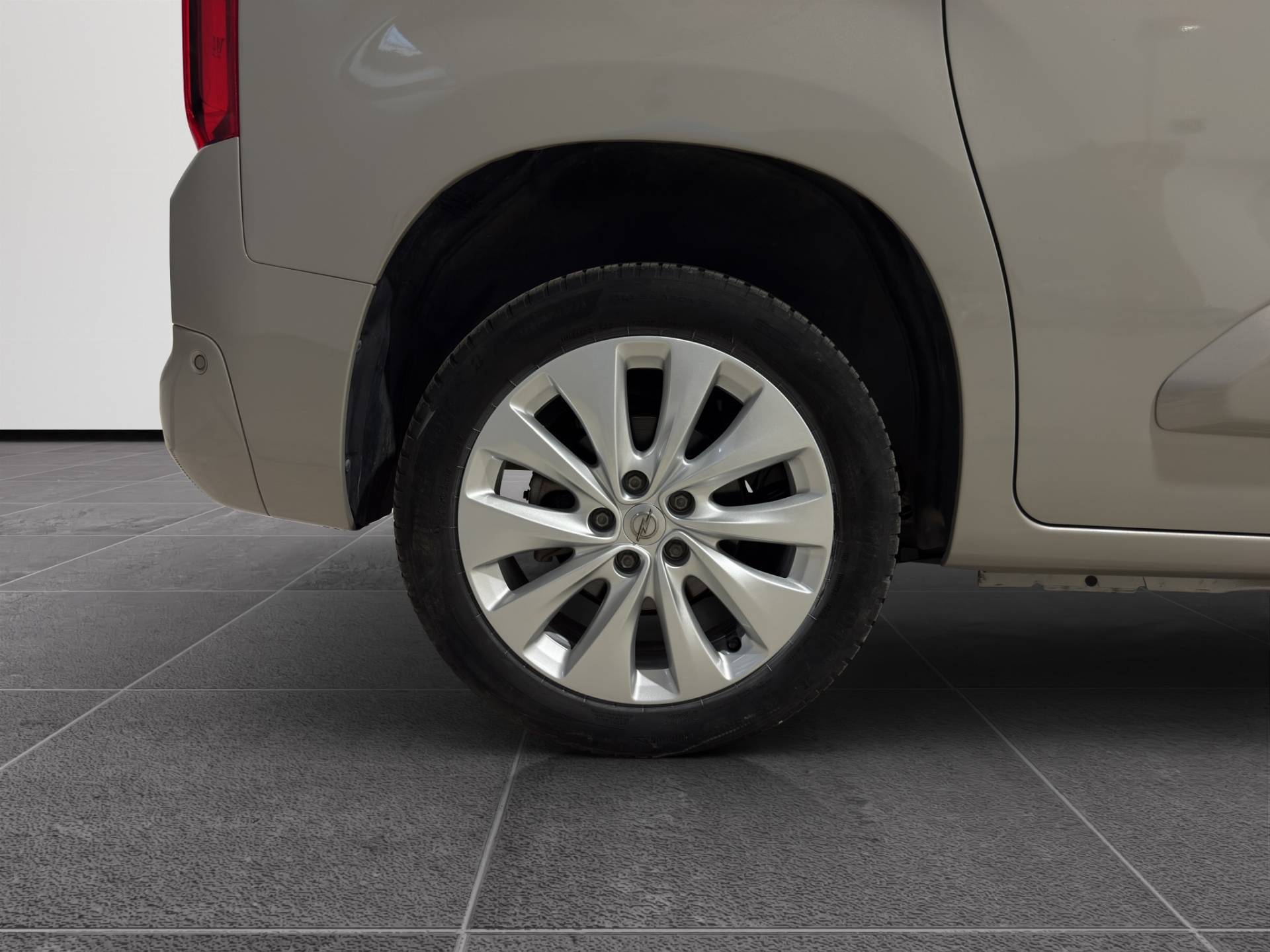 OPEL Combo Cargo Combo Life 1.5 d 100 CV S&S Elegance Plus usata in pronta consegna - Brandini