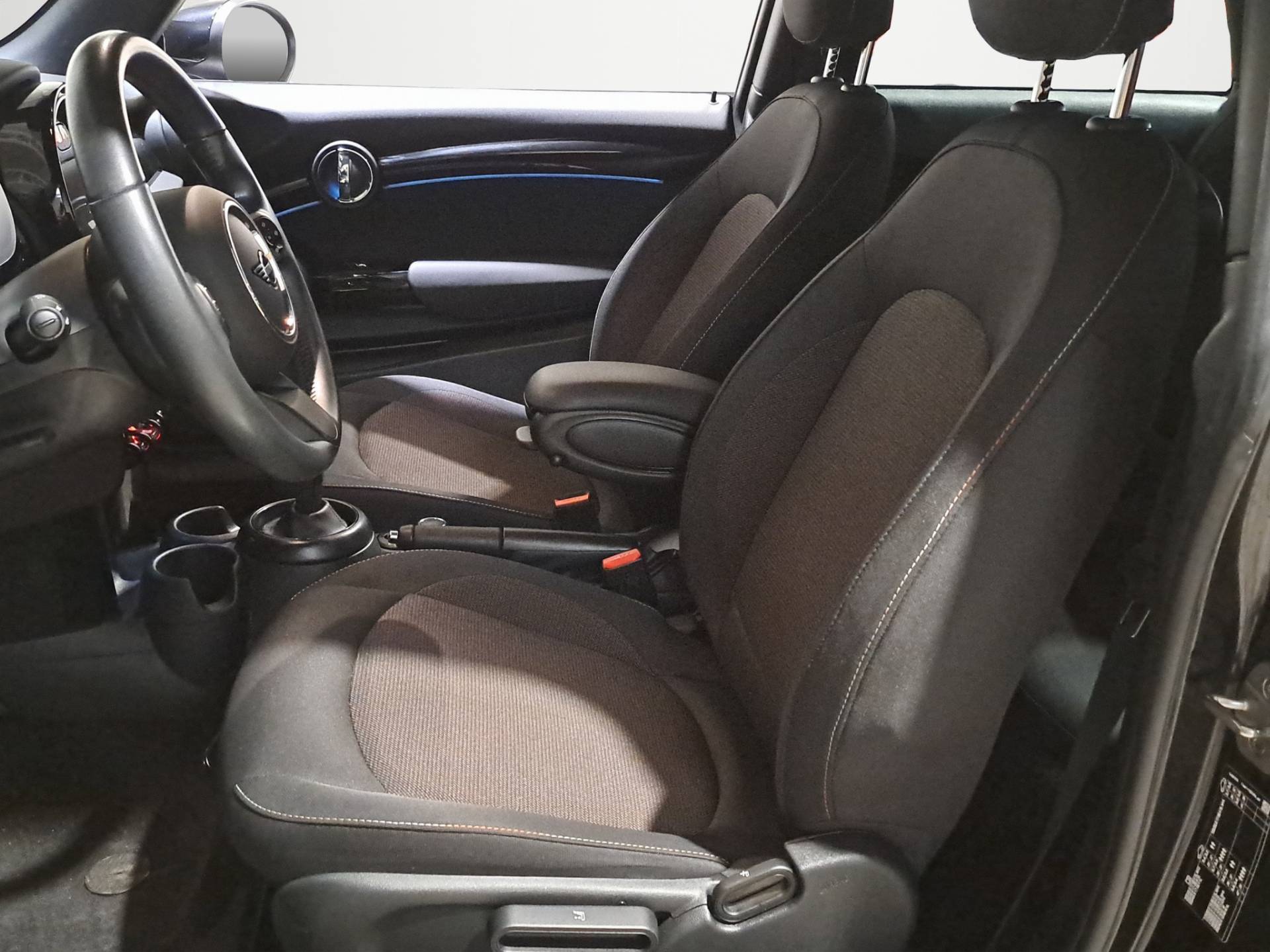 MINI Mini Mini 3p 1.5 Cooper Classic auto usata in pronta consegna - Brandini