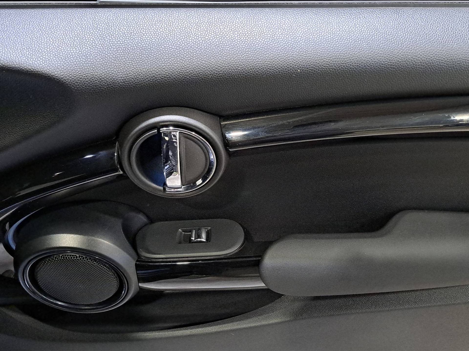 MINI Mini Mini 3p 1.5 Cooper Classic auto usata in pronta consegna - Brandini