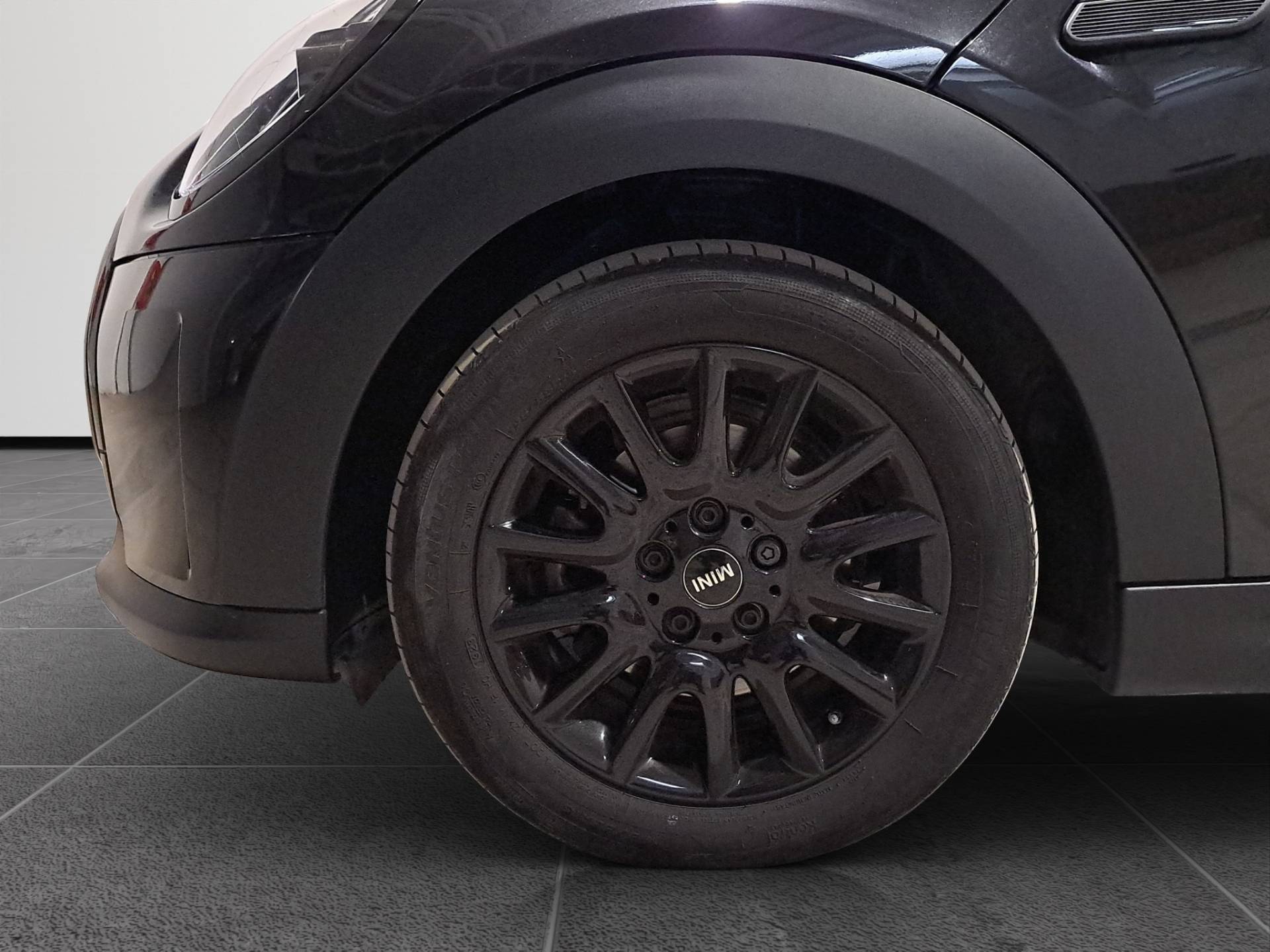 MINI Mini Mini 3p 1.5 Cooper Classic auto usata in pronta consegna - Brandini