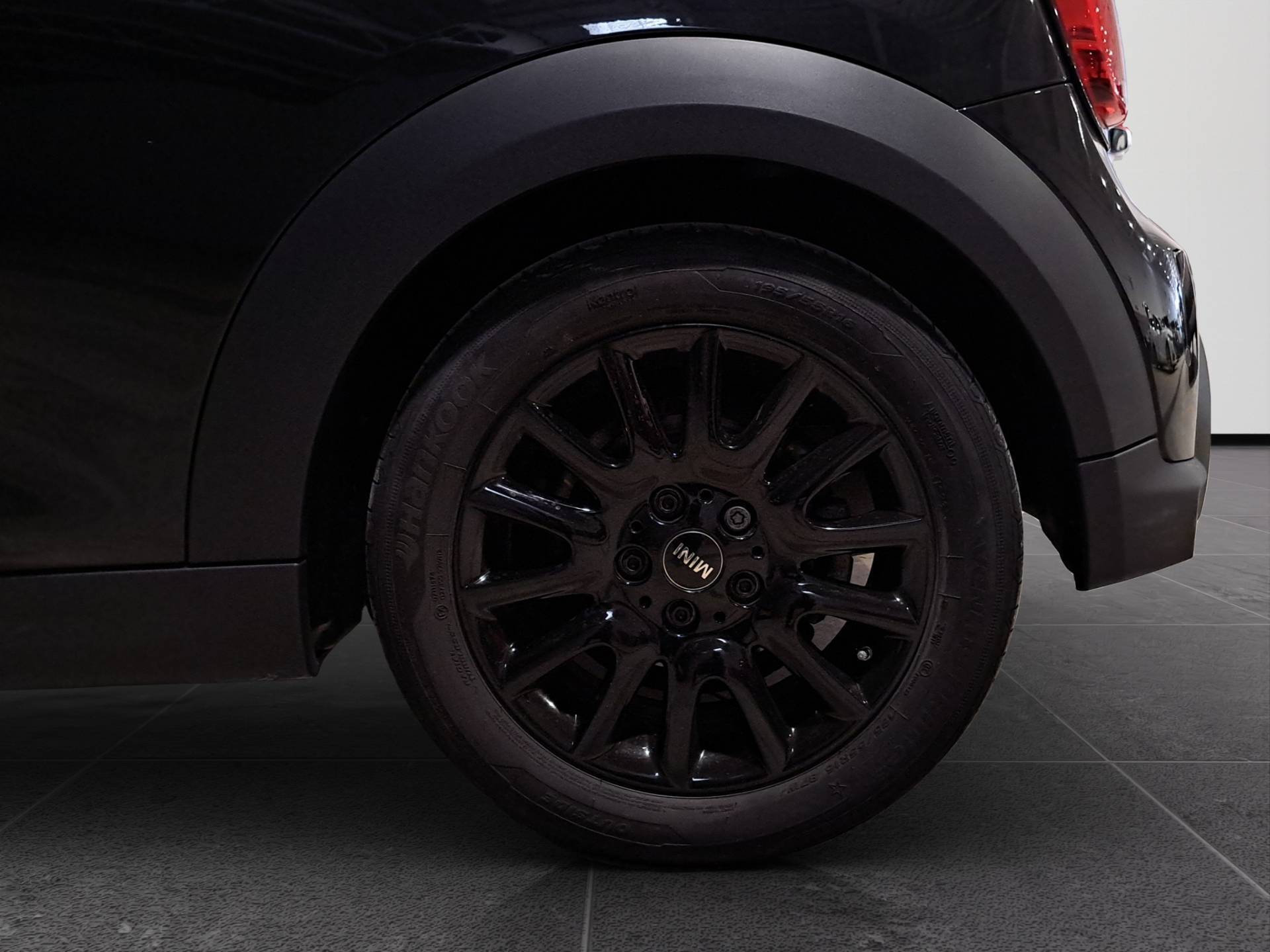 MINI Mini Mini 3p 1.5 Cooper Classic auto usata in pronta consegna - Brandini