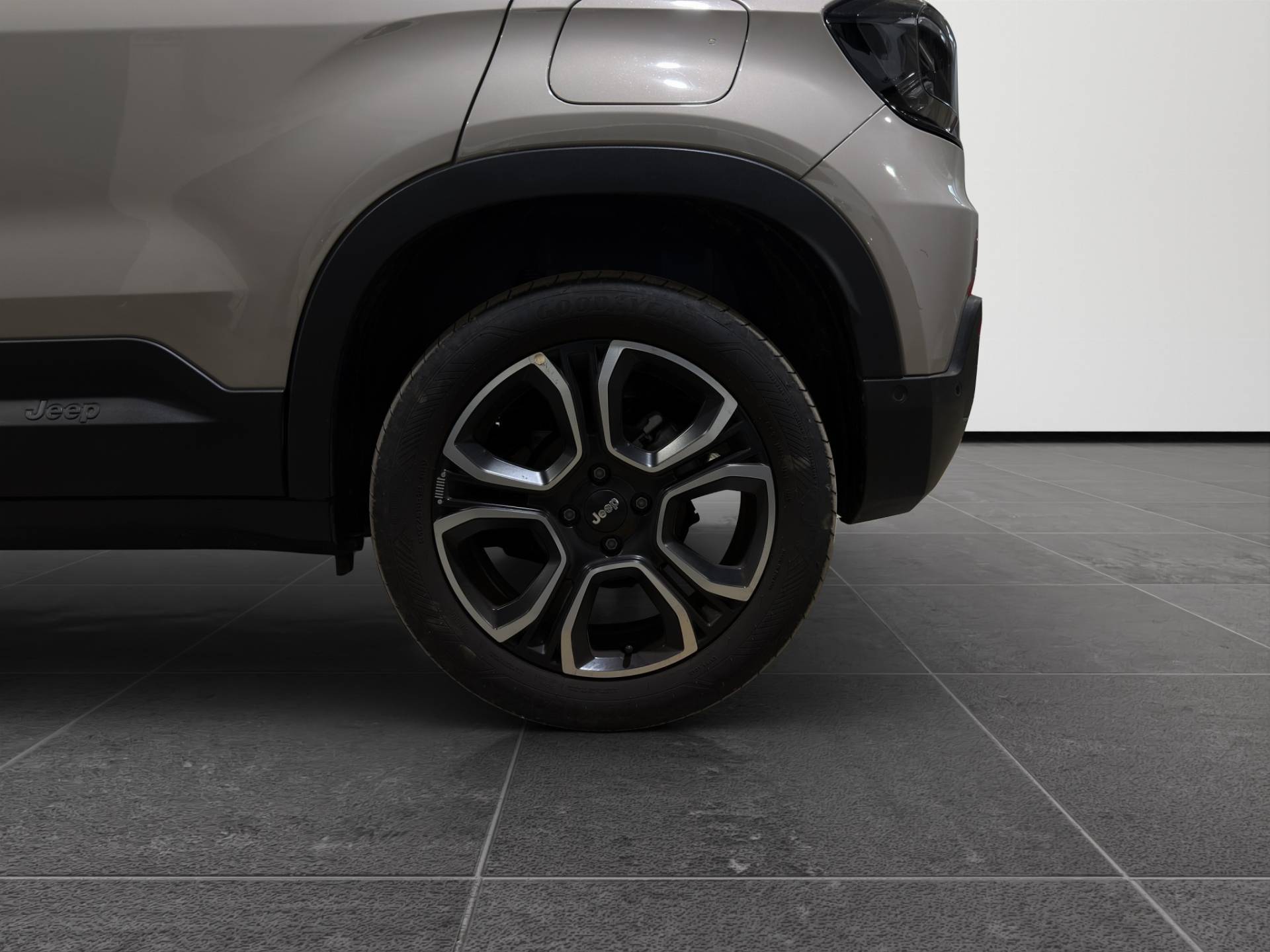 JEEP Avenger Avenger 1.2 turbo Summit fwd 100cv usata in pronta consegna - Brandini