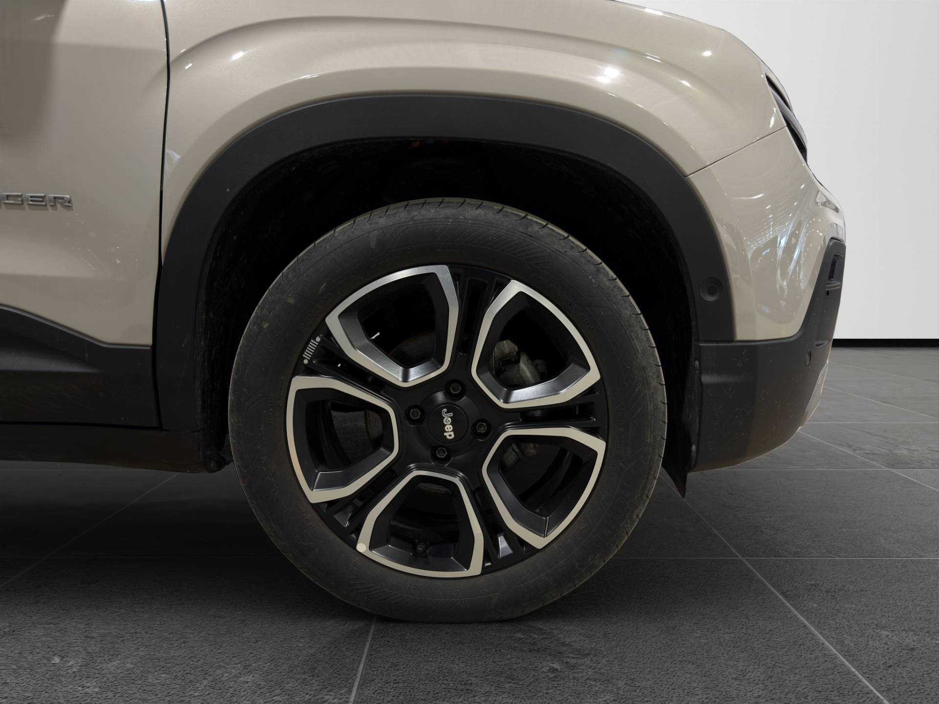 JEEP Avenger Avenger 1.2 turbo Summit fwd 100cv usata in pronta consegna - Brandini