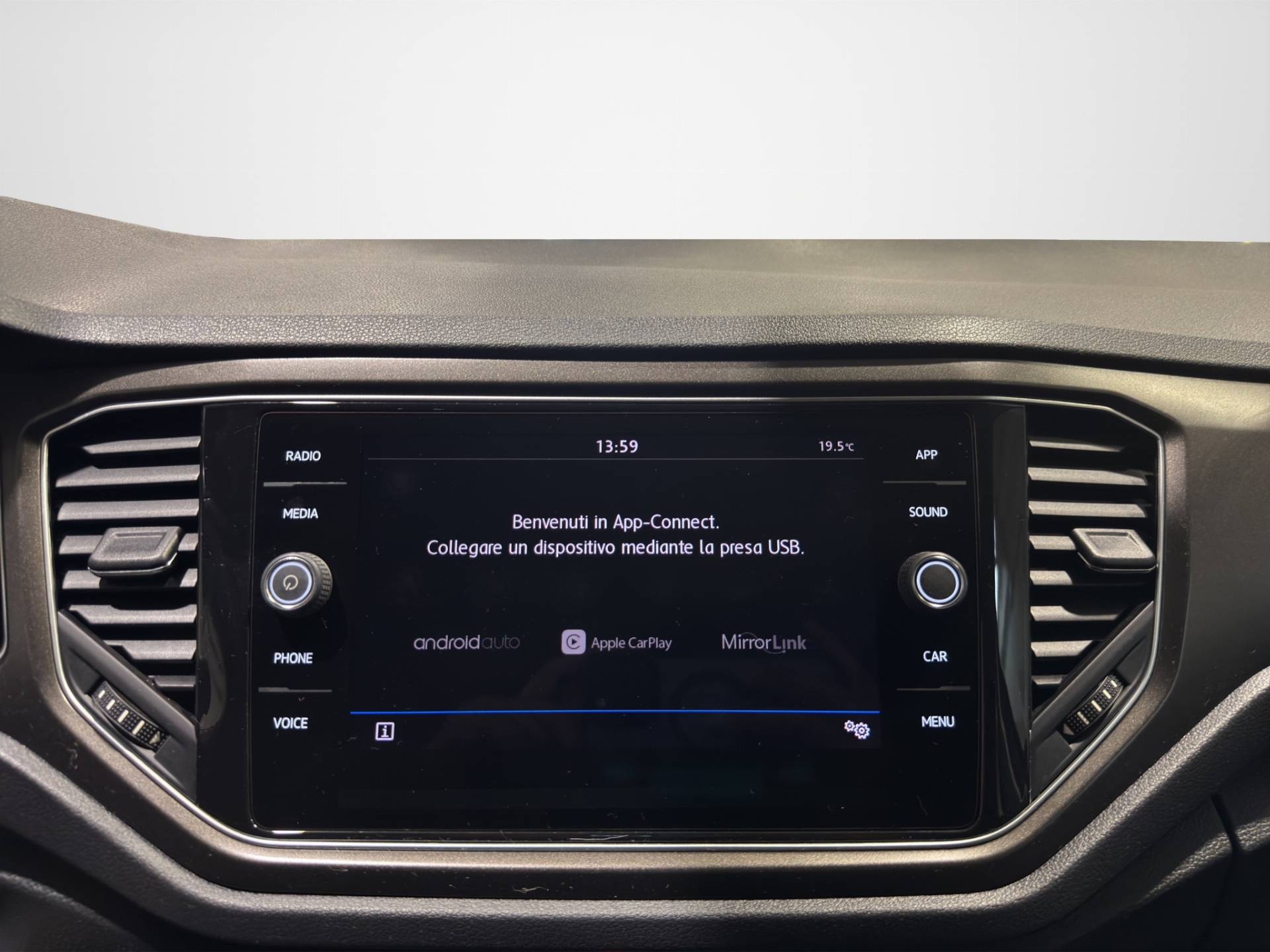 Auto Venduta - VOLKSWAGEN T-Roc T-Roc 1.0 tsi Style 115cv usata in pronta consegna - Brandini