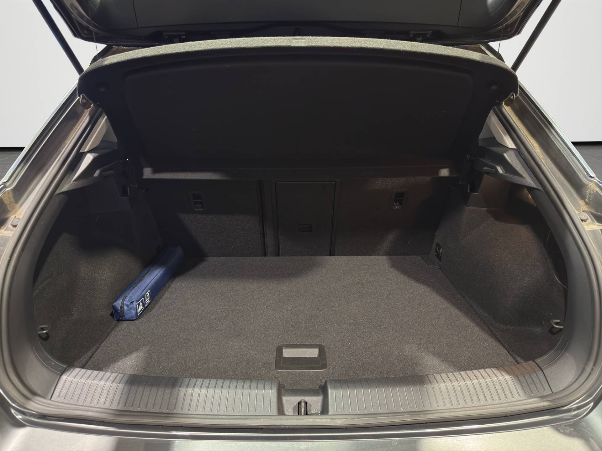 Auto Venduta - VOLKSWAGEN T-Roc T-Roc 1.0 tsi Style 115cv usata in pronta consegna - Brandini