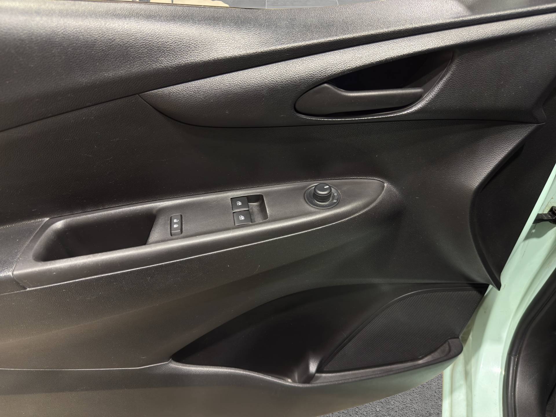 OPEL Karl Karl 1.0 N-Joy s&s 75cv usata in pronta consegna - Brandini