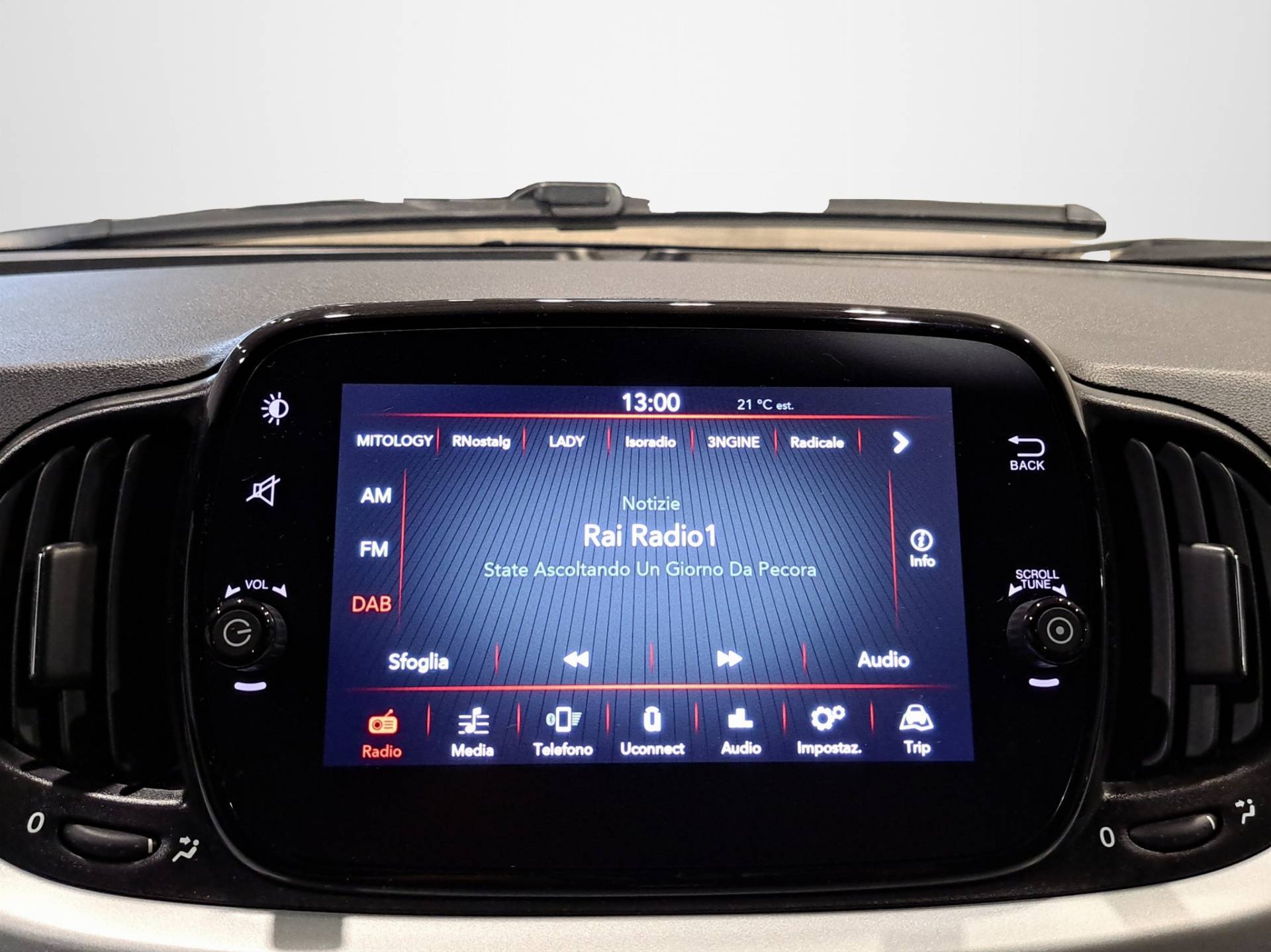 FIAT 500 500 1.0 hybrid Connect 70cv usata in pronta consegna - Brandini