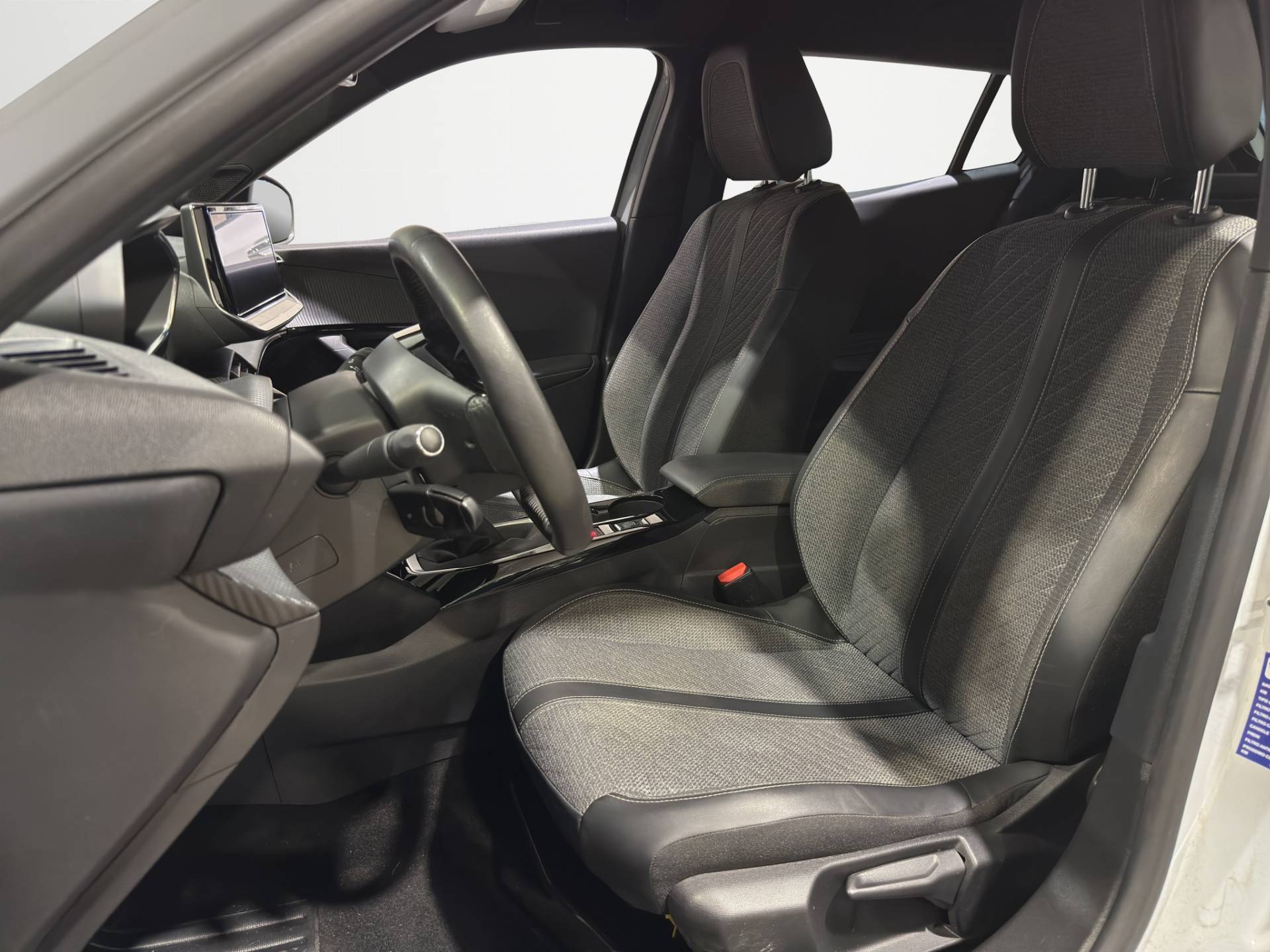 Auto Venduta - PEUGEOT 2008 2008 1.2 puretech Allure s&s 100cv usata in pronta consegna - Brandini
