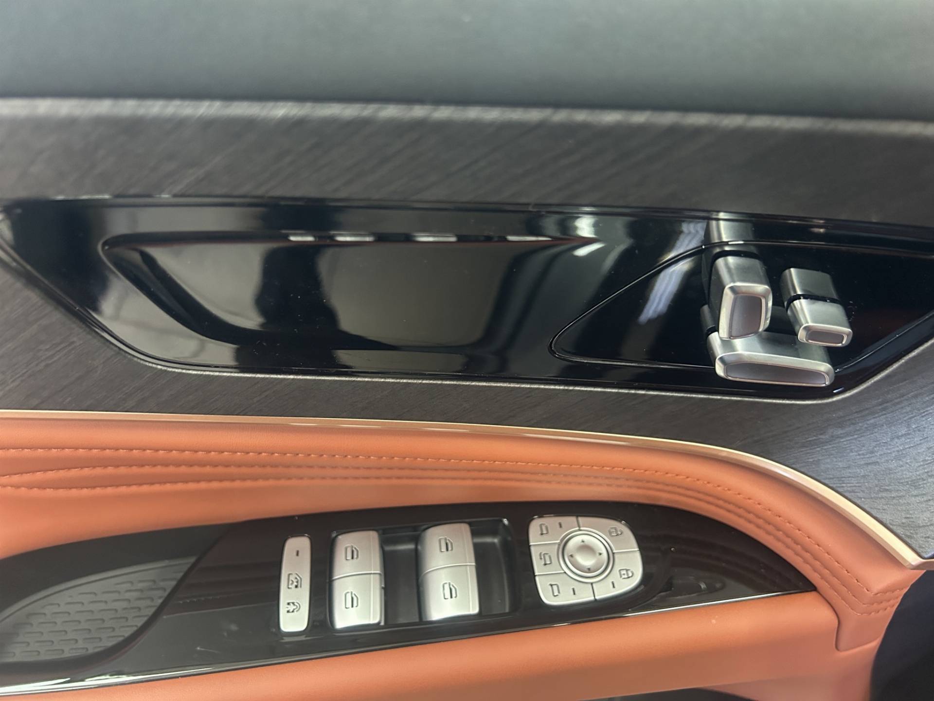 JAECOO JAECOO 8 JAECOO 8 SHS-P Phev 1.5 TGDI DHT3 Exclusive AWD usata in pronta consegna - Brandini
