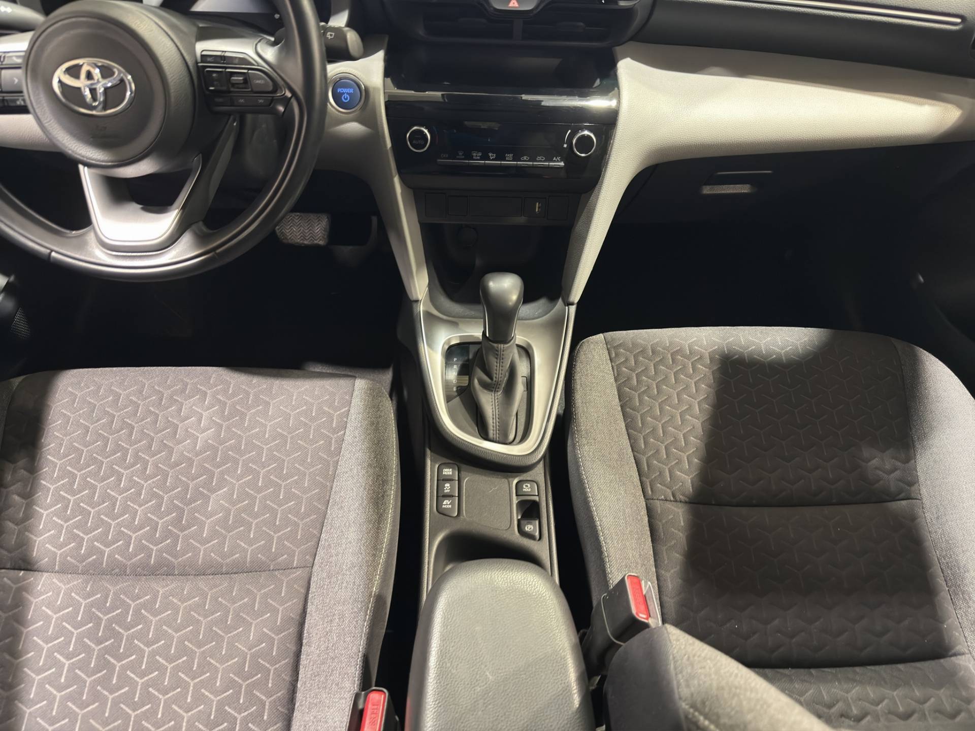 TOYOTA Yaris Cross Yaris Cross 1.5h Business fwd 116cv e-cvt usata in pronta consegna - Brandini